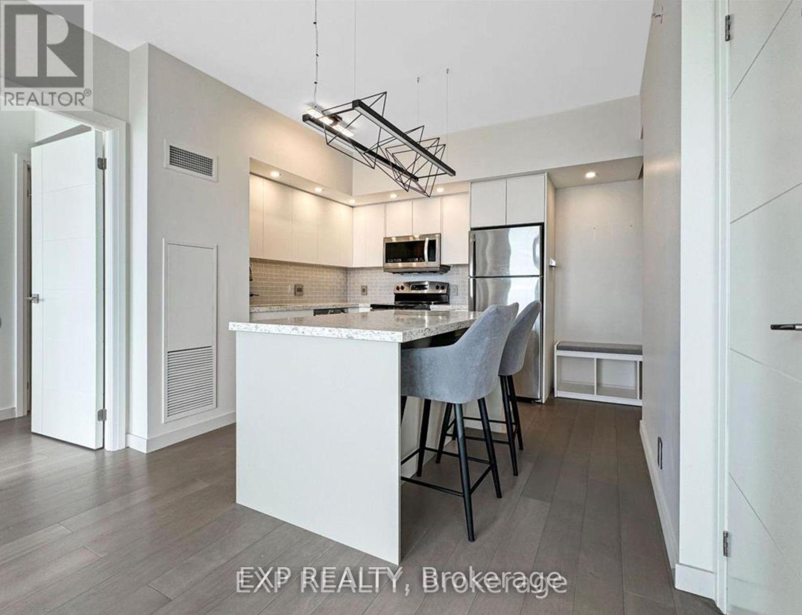 3210 - 2200 Lakeshore Boulevard W, Toronto, Ontario  M8V 1A4 - Photo 3 - W12548750