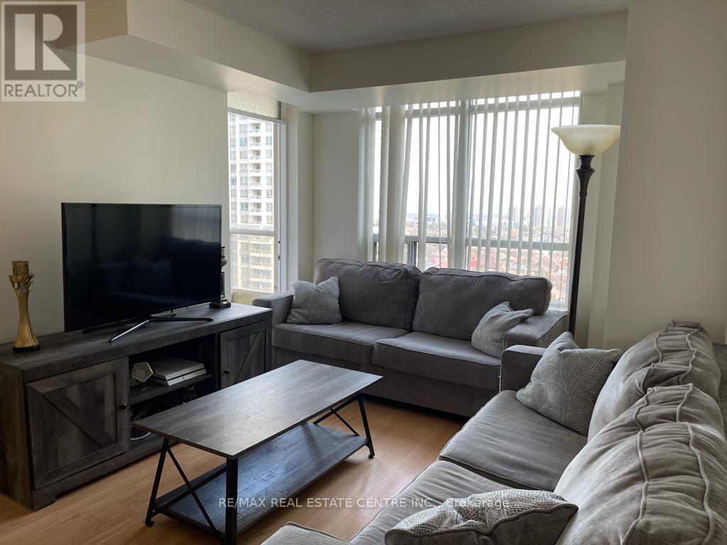 1406 - 310 Burnhamthorpe Road W, Mississauga, Ontario  L5B 0E1 - Photo 10 - W12548780