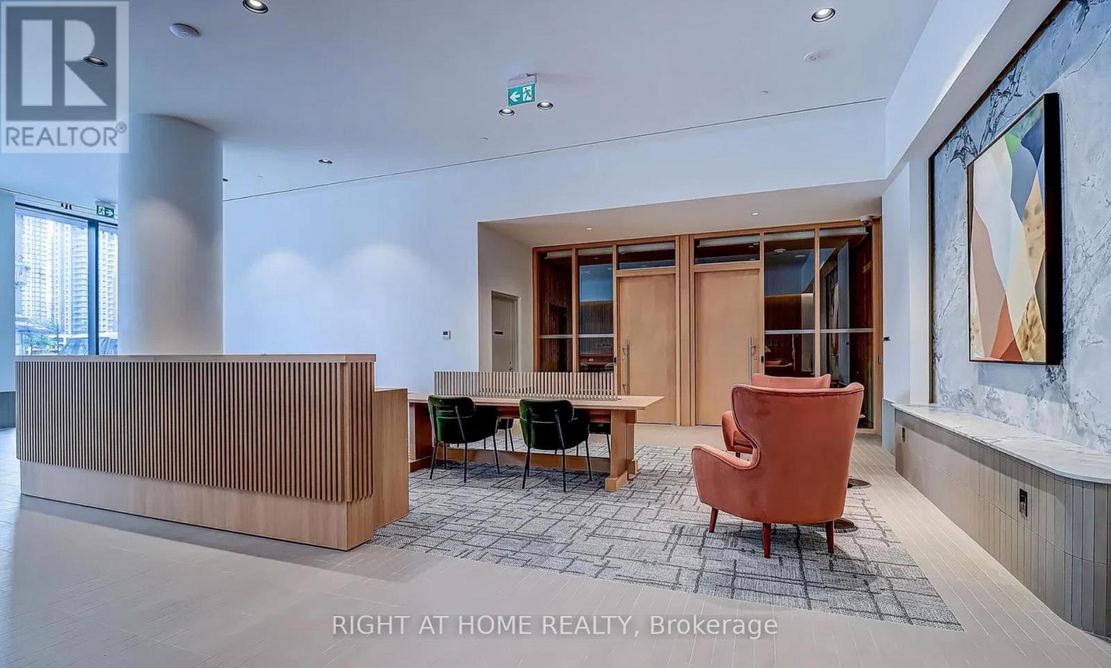 1701 - 395 Square One Drive N, Mississauga, Ontario  L5B 0P6 - Photo 3 - W12548782