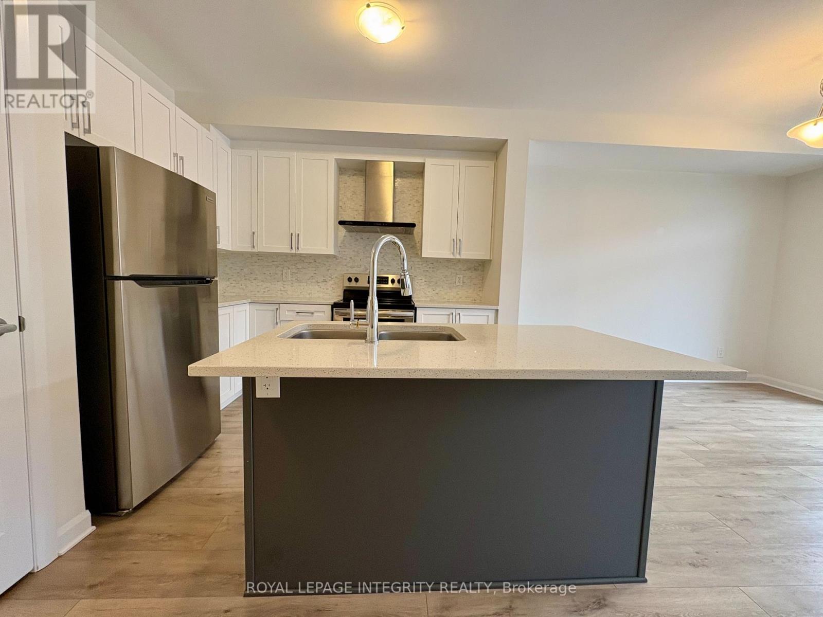 527 Winterset Road Ne, Ottawa, Ontario K2T 0P4 - Photo 4 - X12548826