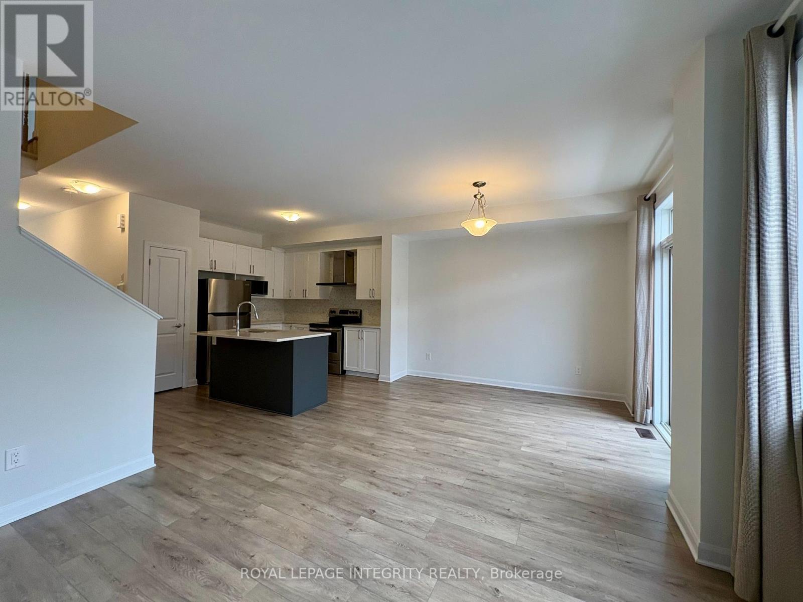 527 Winterset Road Ne, Ottawa, Ontario K2T 0P4 - Photo 6 - X12548826