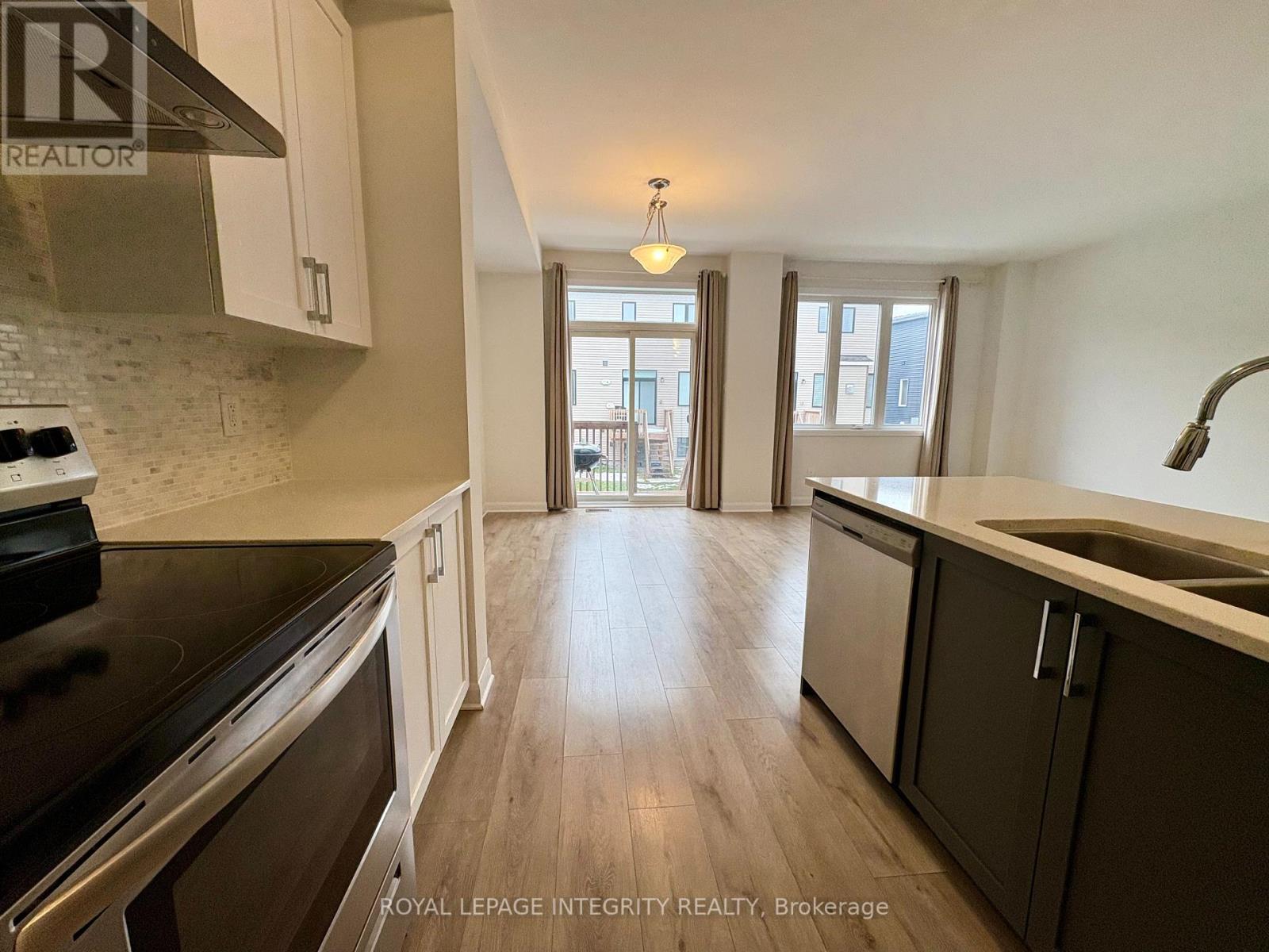 527 Winterset Road Ne, Ottawa, Ontario K2T 0P4 - Photo 9 - X12548826