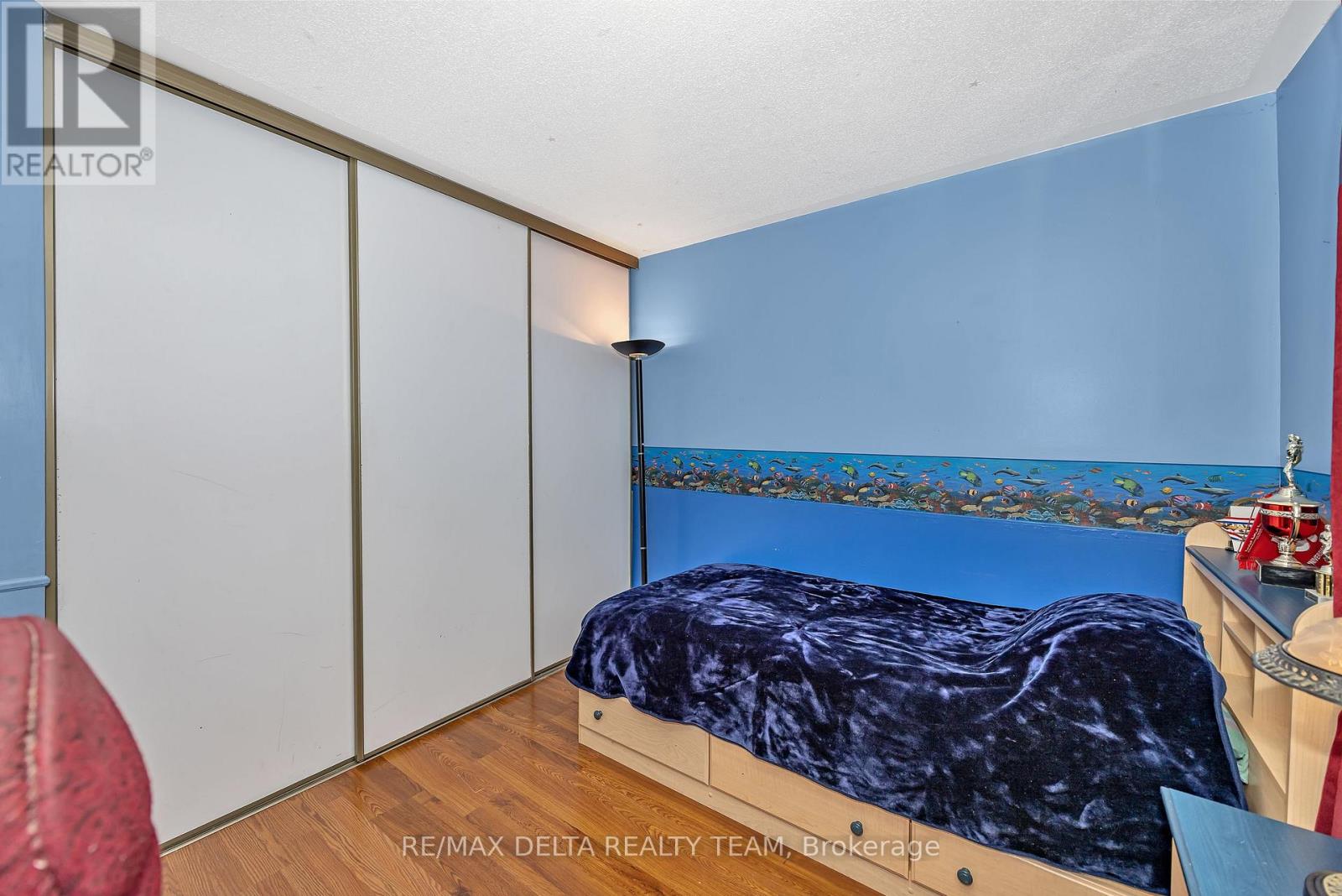 427 Mockingbird Drive, Ottawa, Ontario  K1E 2A8 - Photo 26 - X12548856