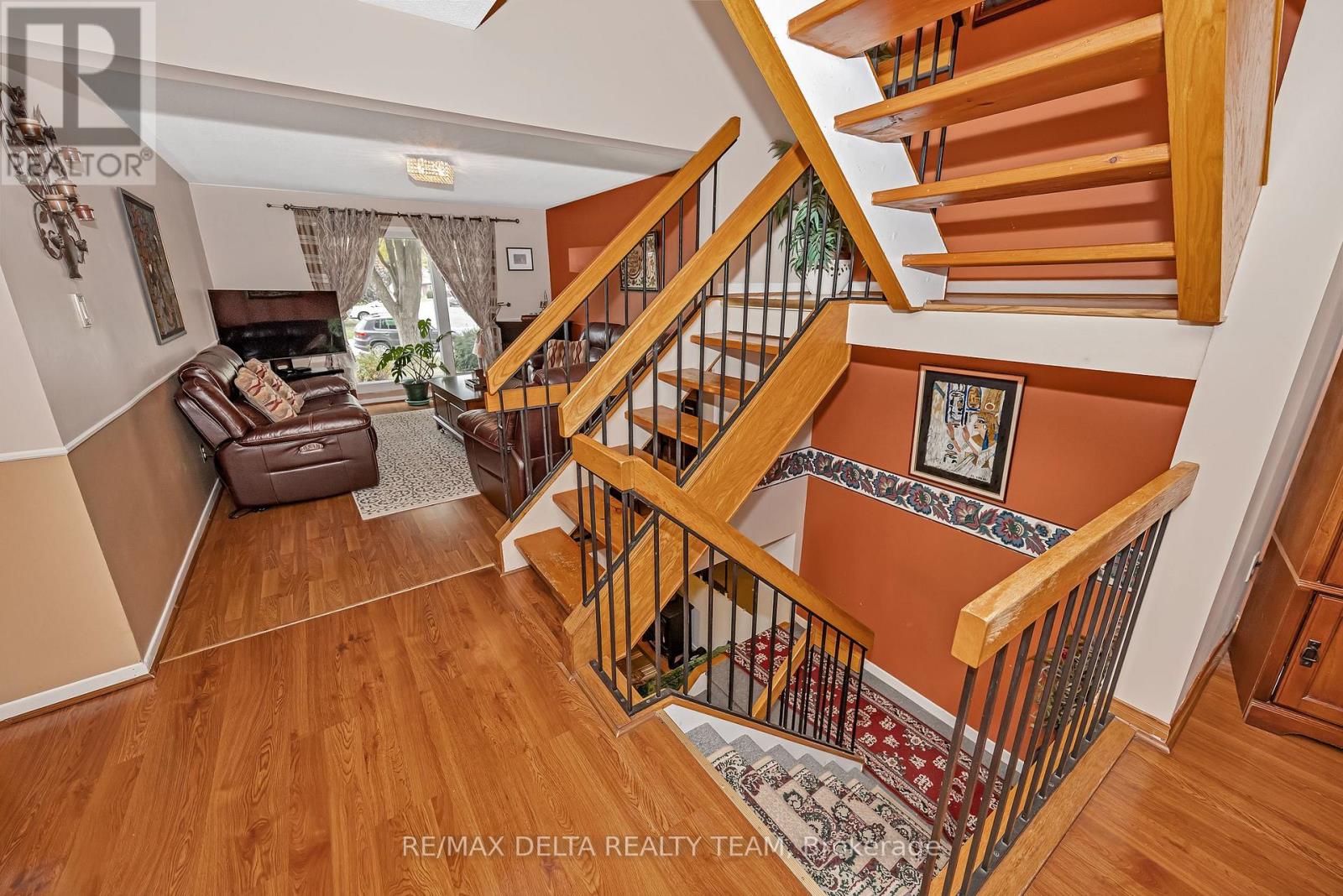 427 Mockingbird Drive, Ottawa, Ontario  K1E 2A8 - Photo 29 - X12548856