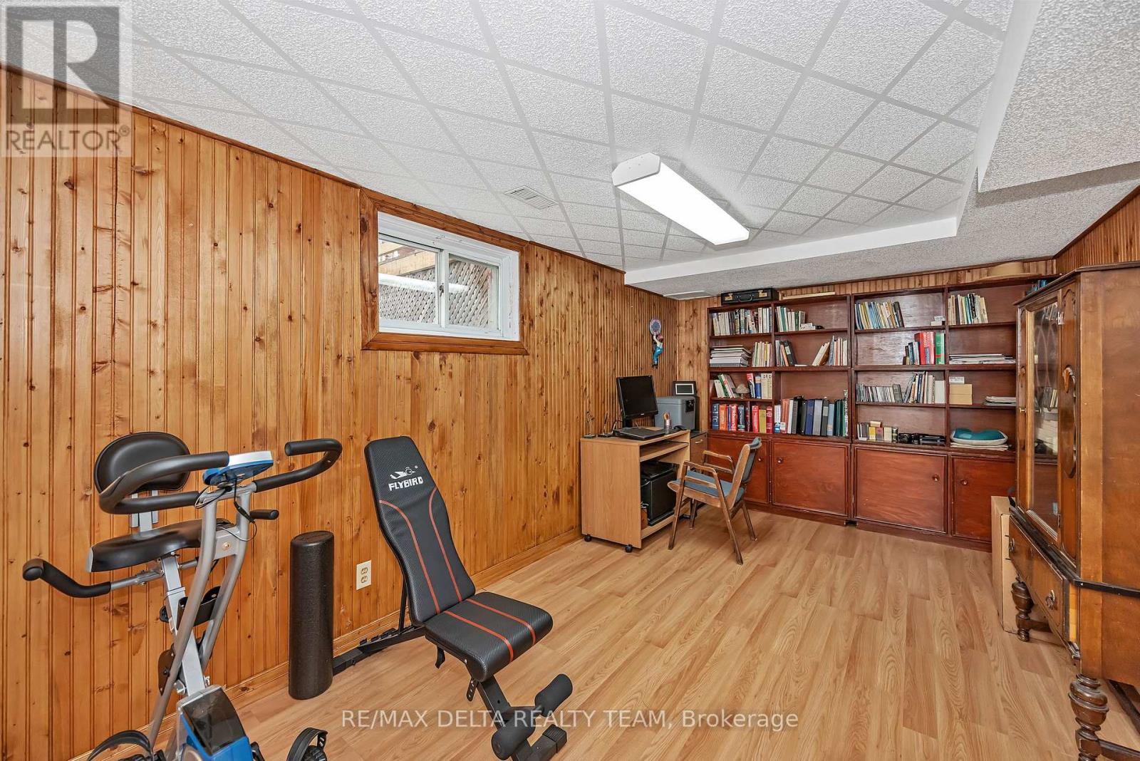 427 Mockingbird Drive, Ottawa, Ontario  K1E 2A8 - Photo 34 - X12548856