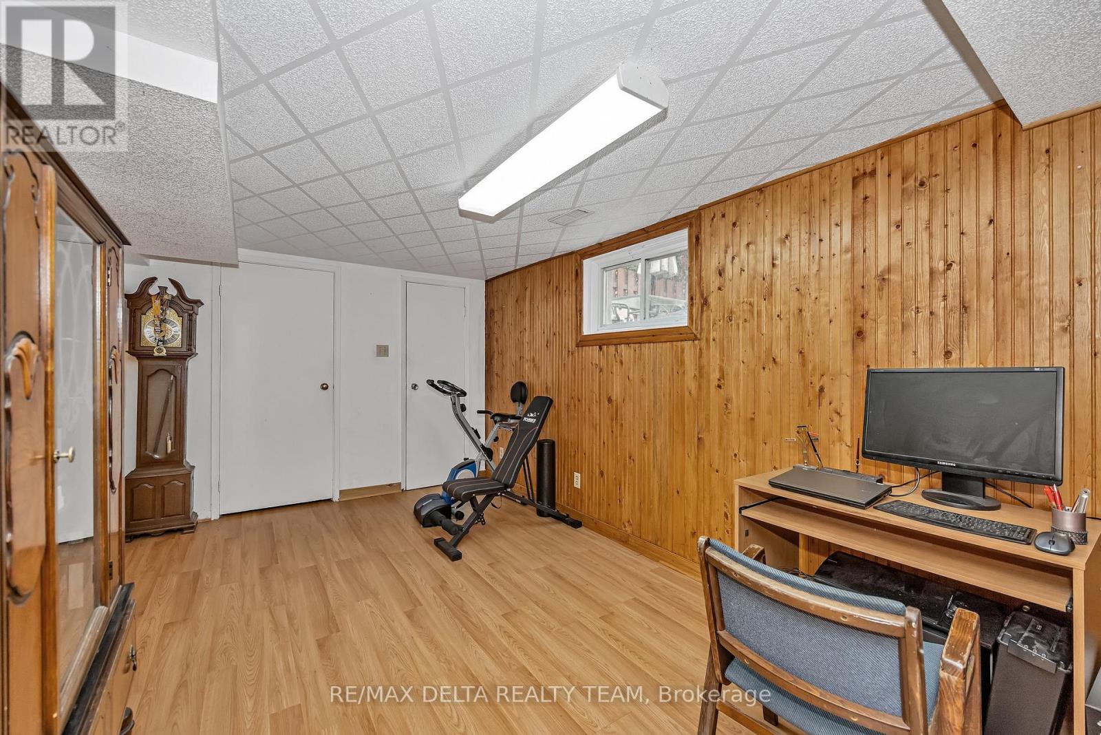 427 Mockingbird Drive, Ottawa, Ontario  K1E 2A8 - Photo 35 - X12548856