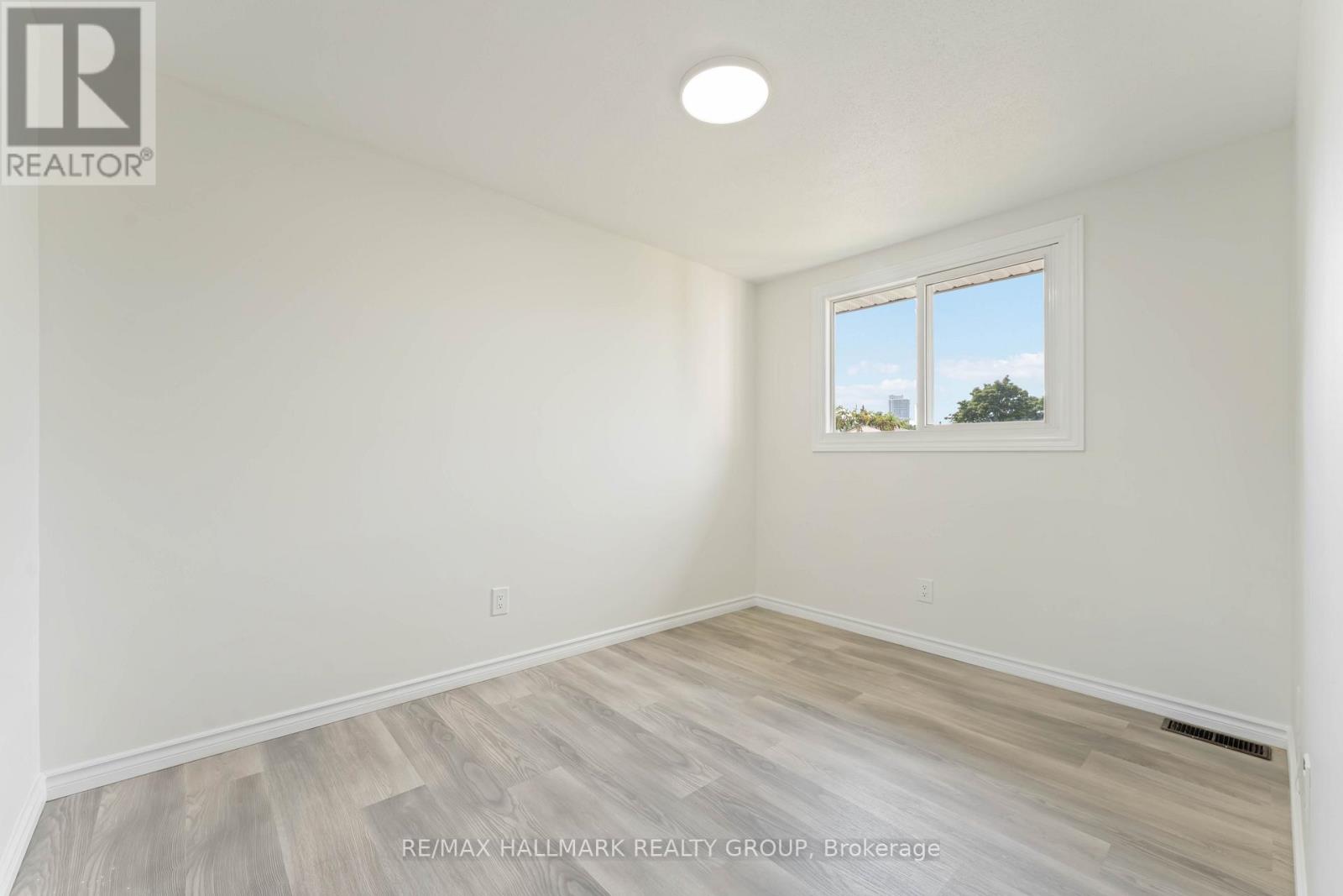 317 - 1441 Palmerston Drive, Ottawa, Ontario  K1J 8N9 - Photo 14 - X12548862