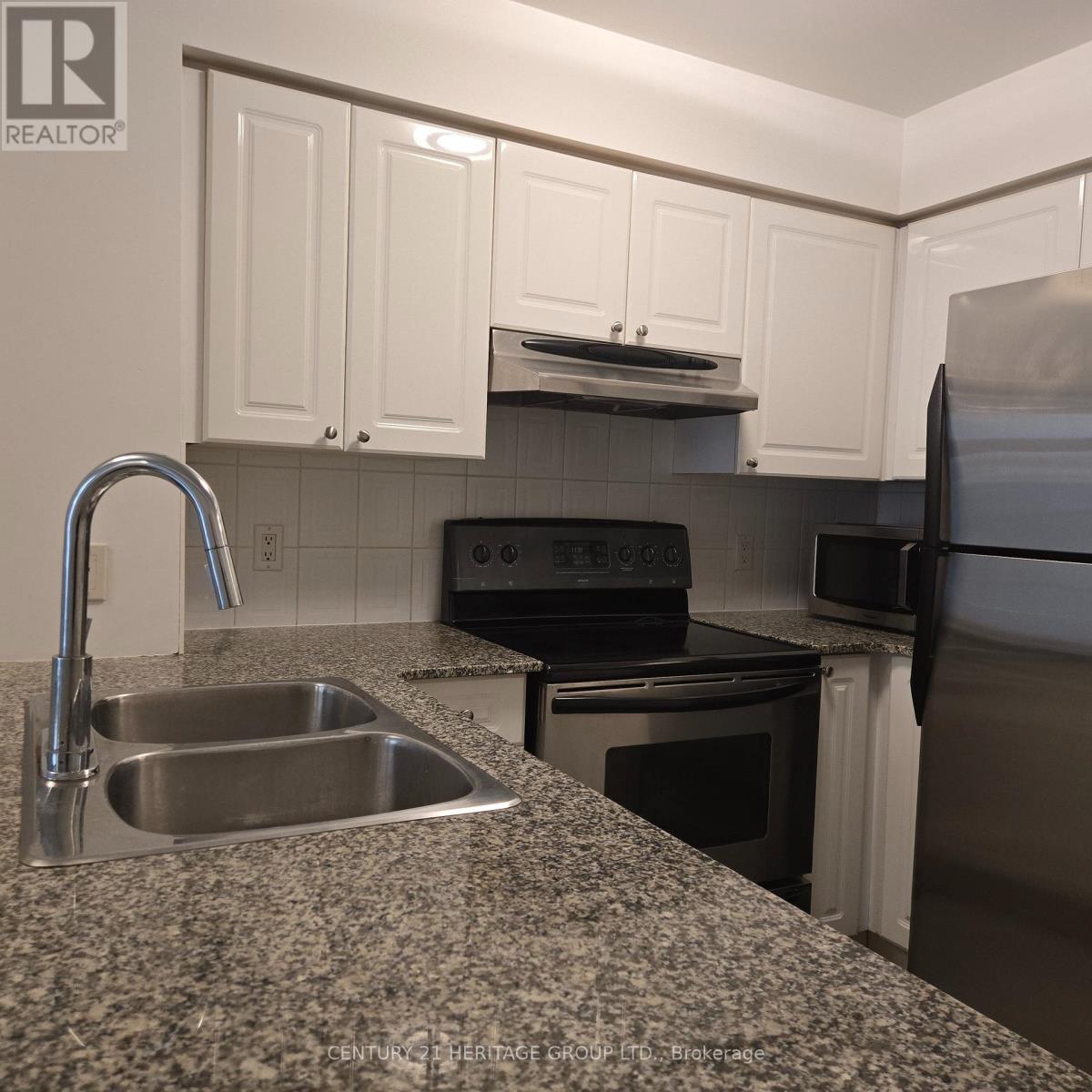 239 - 28 Stadium Road, Toronto, Ontario  L4B 0C6 - Photo 18 - C12548774