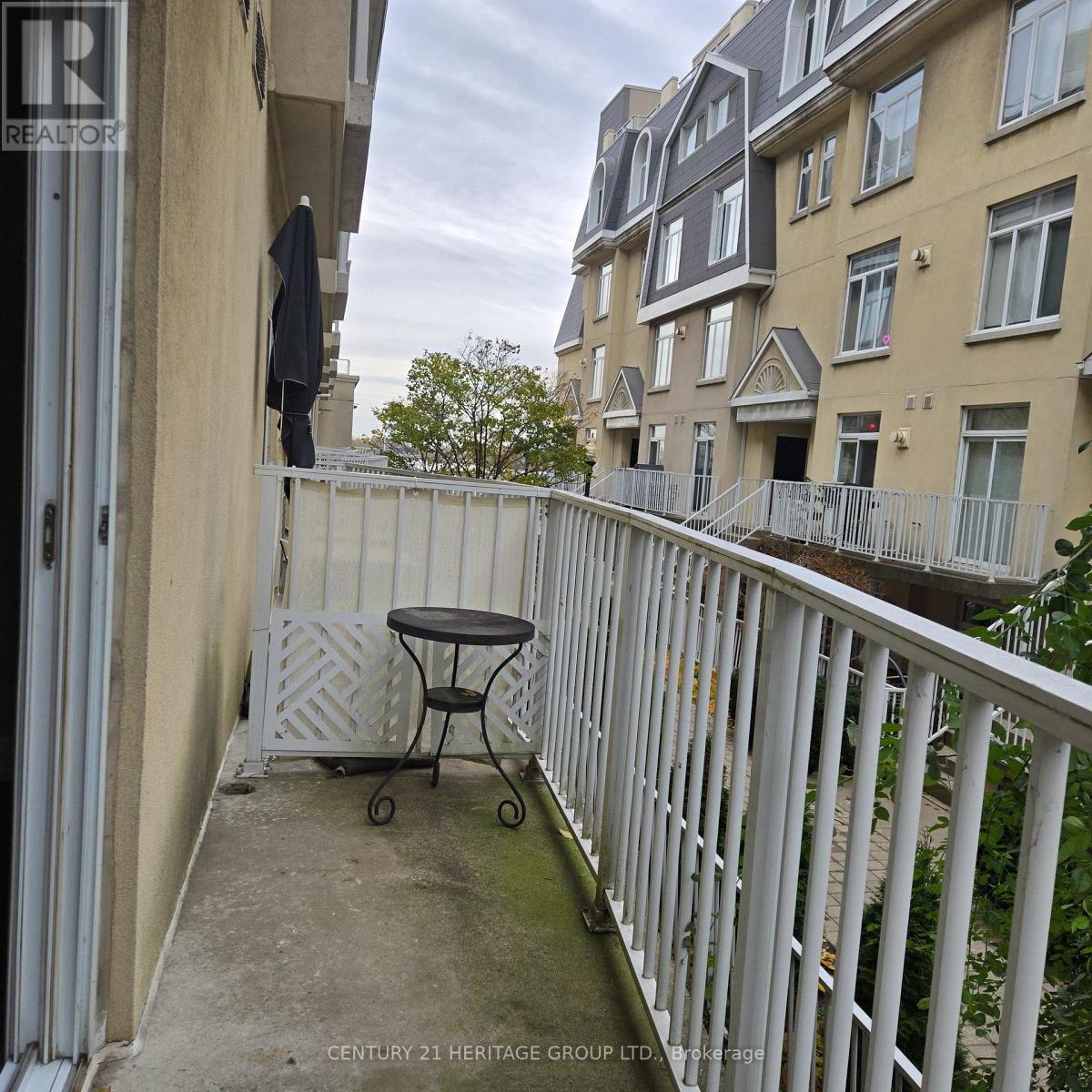 239 - 28 Stadium Road, Toronto, Ontario  L4B 0C6 - Photo 9 - C12548774