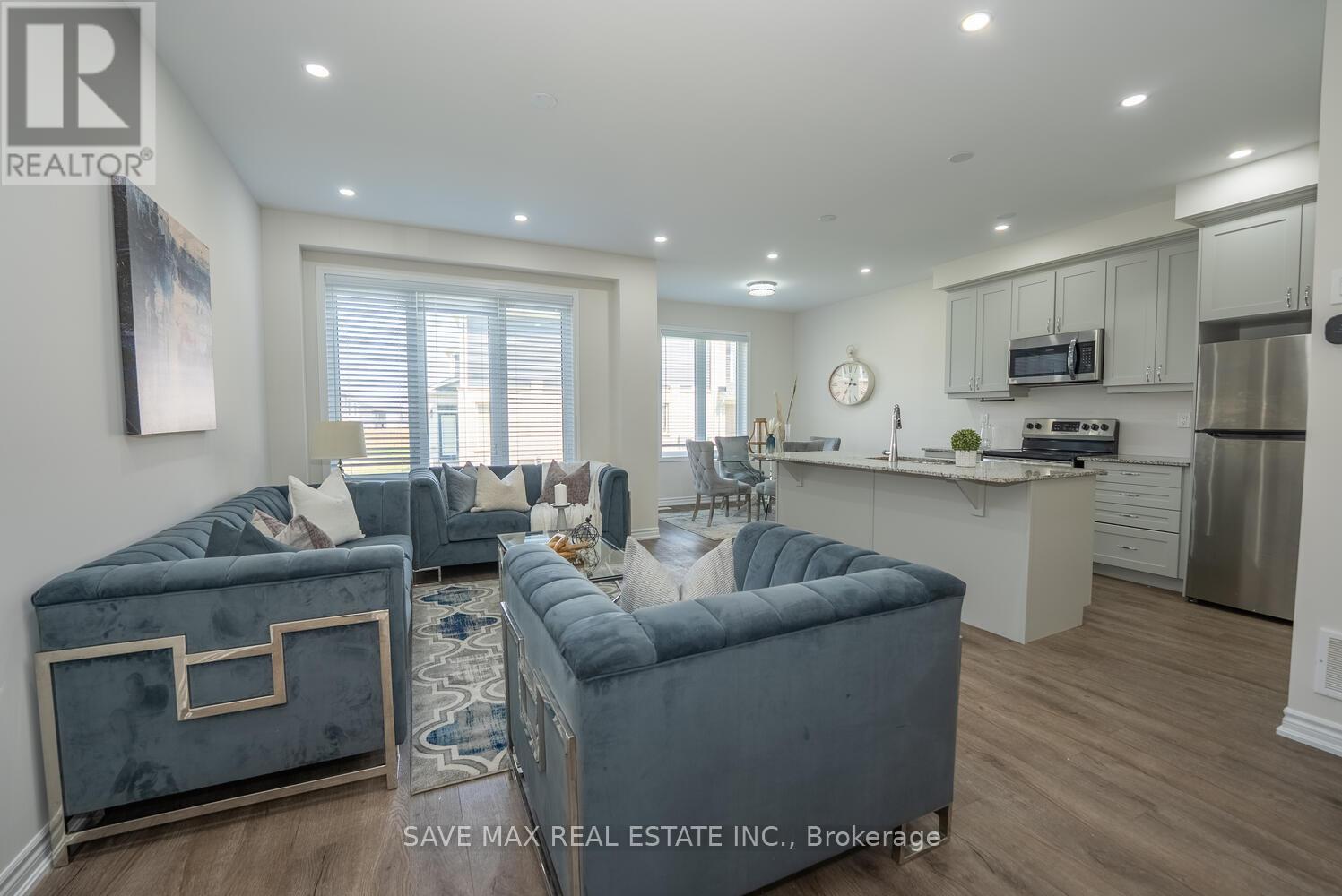 73 Forestwalk Street, Kitchener, Ontario  N2R 0S3 - Photo 10 - X12548770