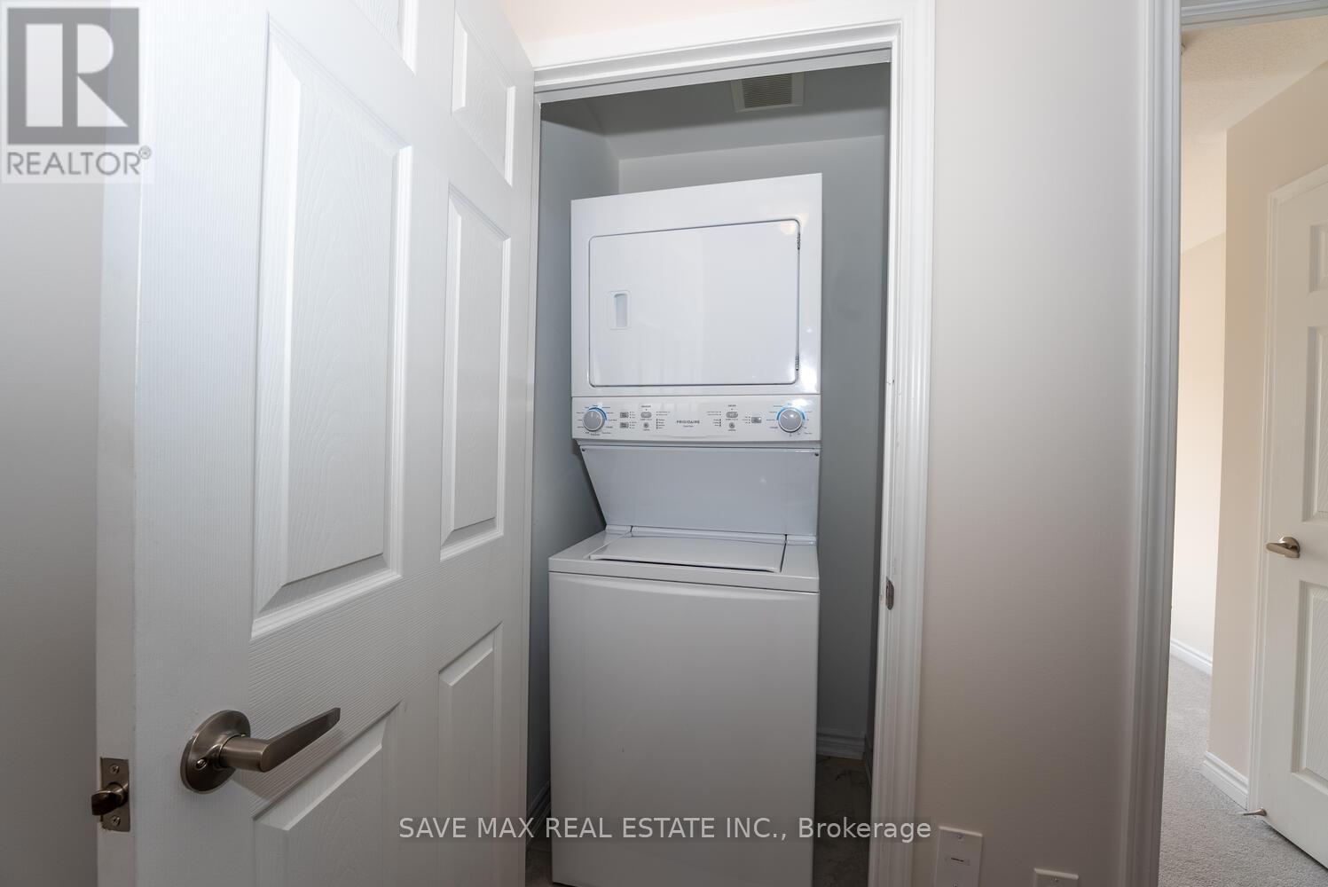 73 Forestwalk Street, Kitchener, Ontario  N2R 0S3 - Photo 21 - X12548770