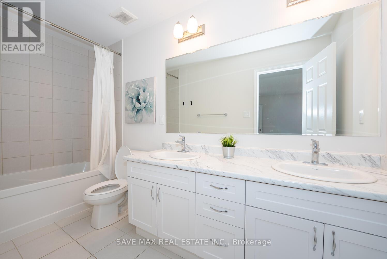 73 Forestwalk Street, Kitchener, Ontario  N2R 0S3 - Photo 26 - X12548770