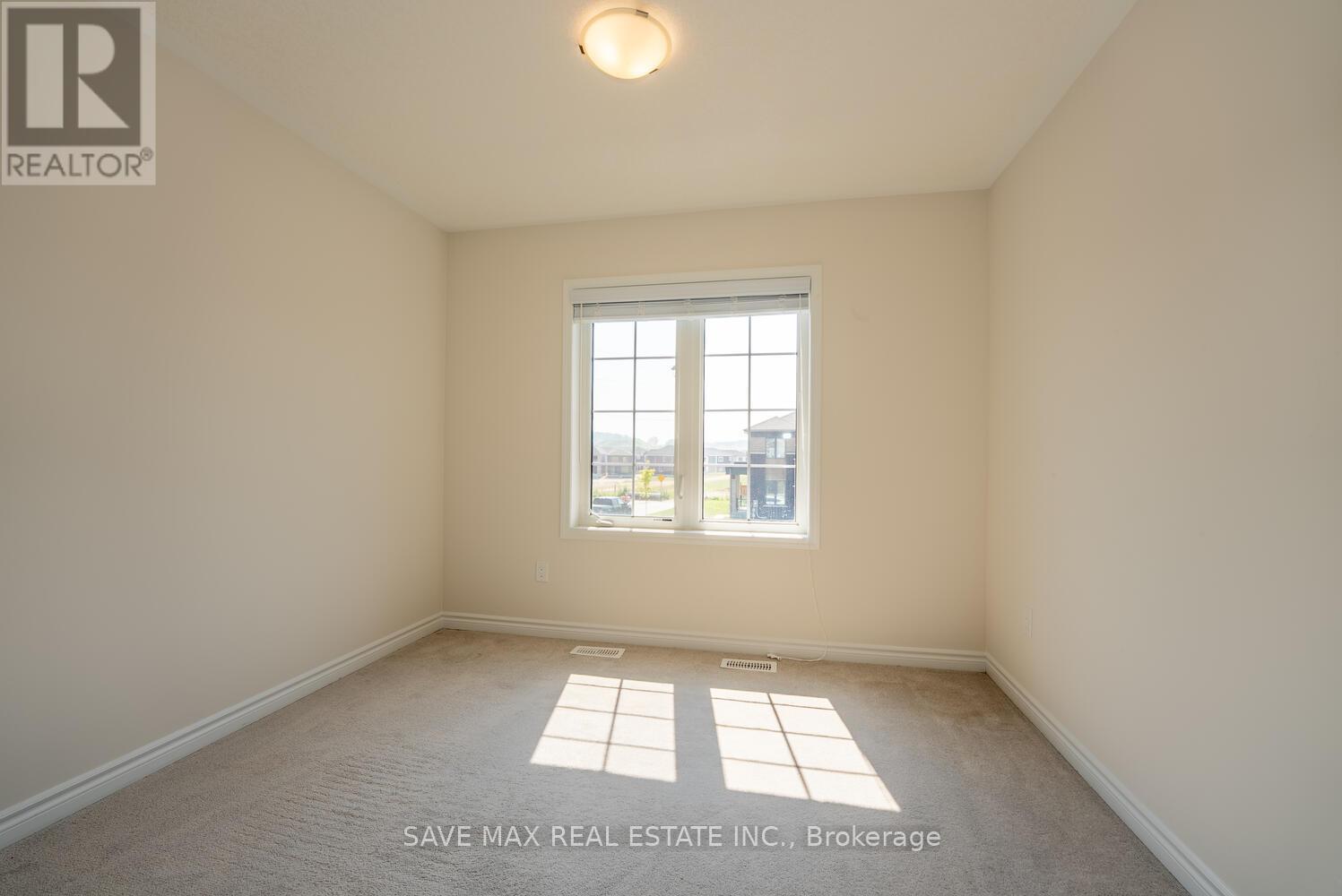 73 Forestwalk Street, Kitchener, Ontario  N2R 0S3 - Photo 28 - X12548770