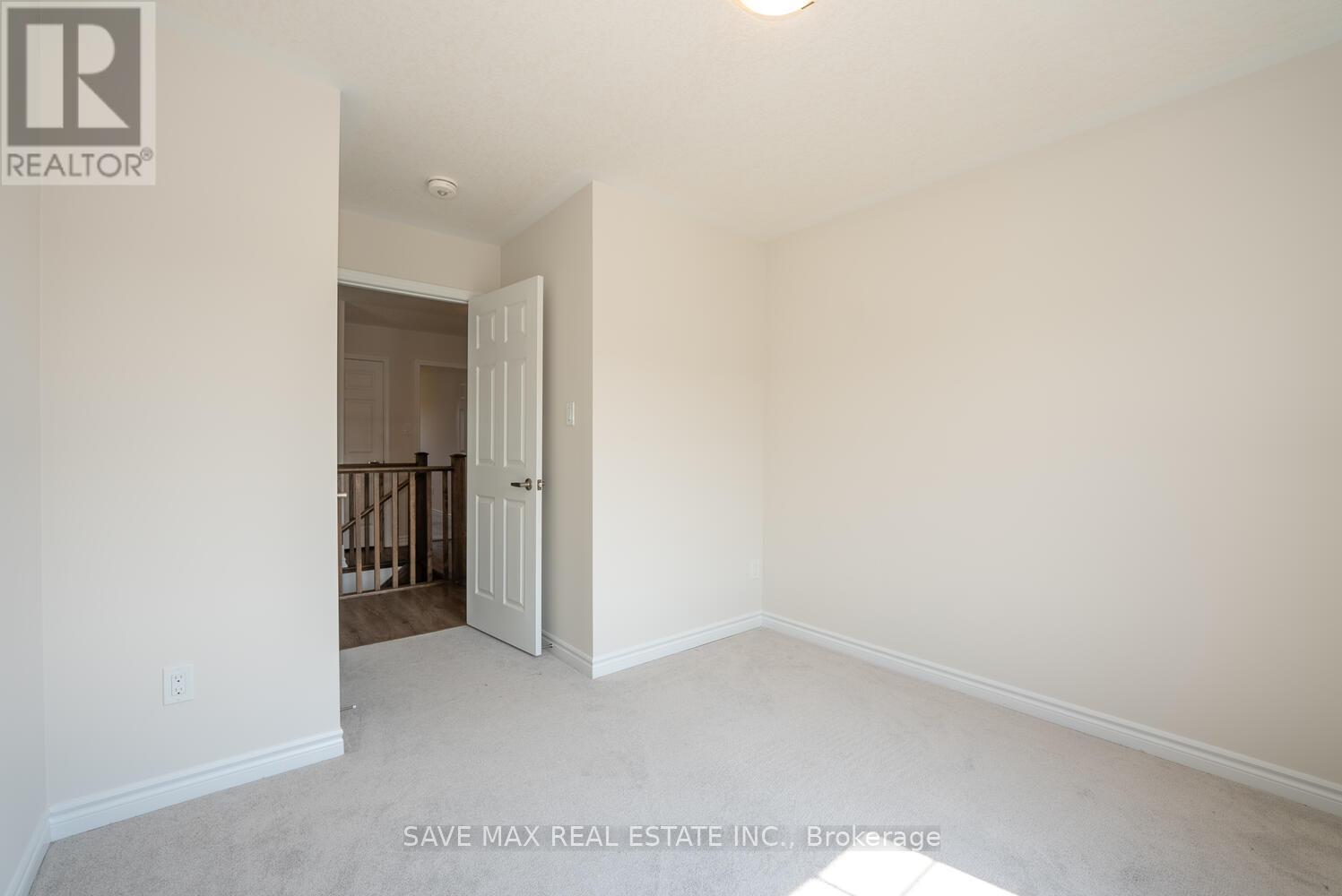 73 Forestwalk Street, Kitchener, Ontario  N2R 0S3 - Photo 29 - X12548770