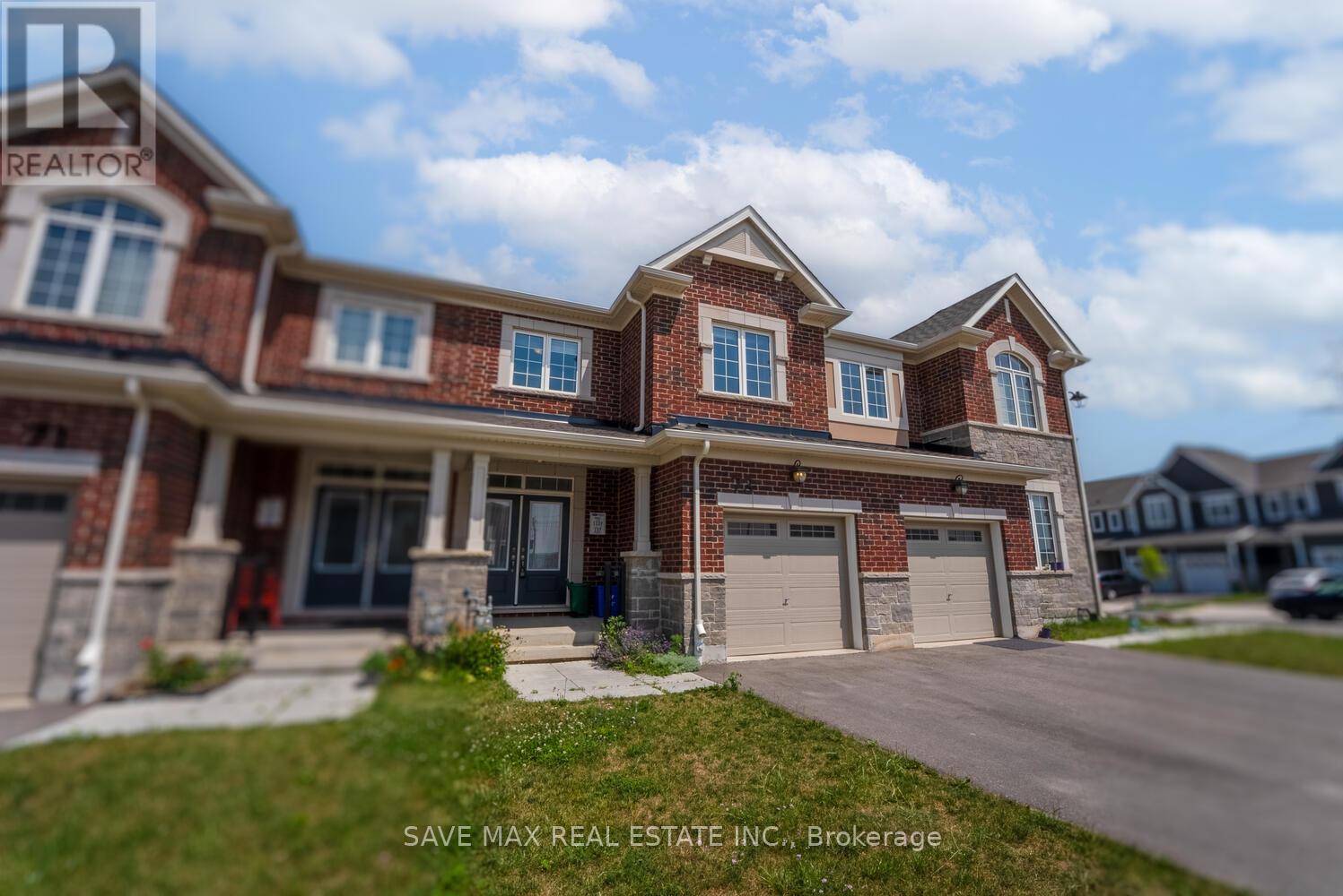 73 Forestwalk Street, Kitchener, Ontario  N2R 0S3 - Photo 4 - X12548770