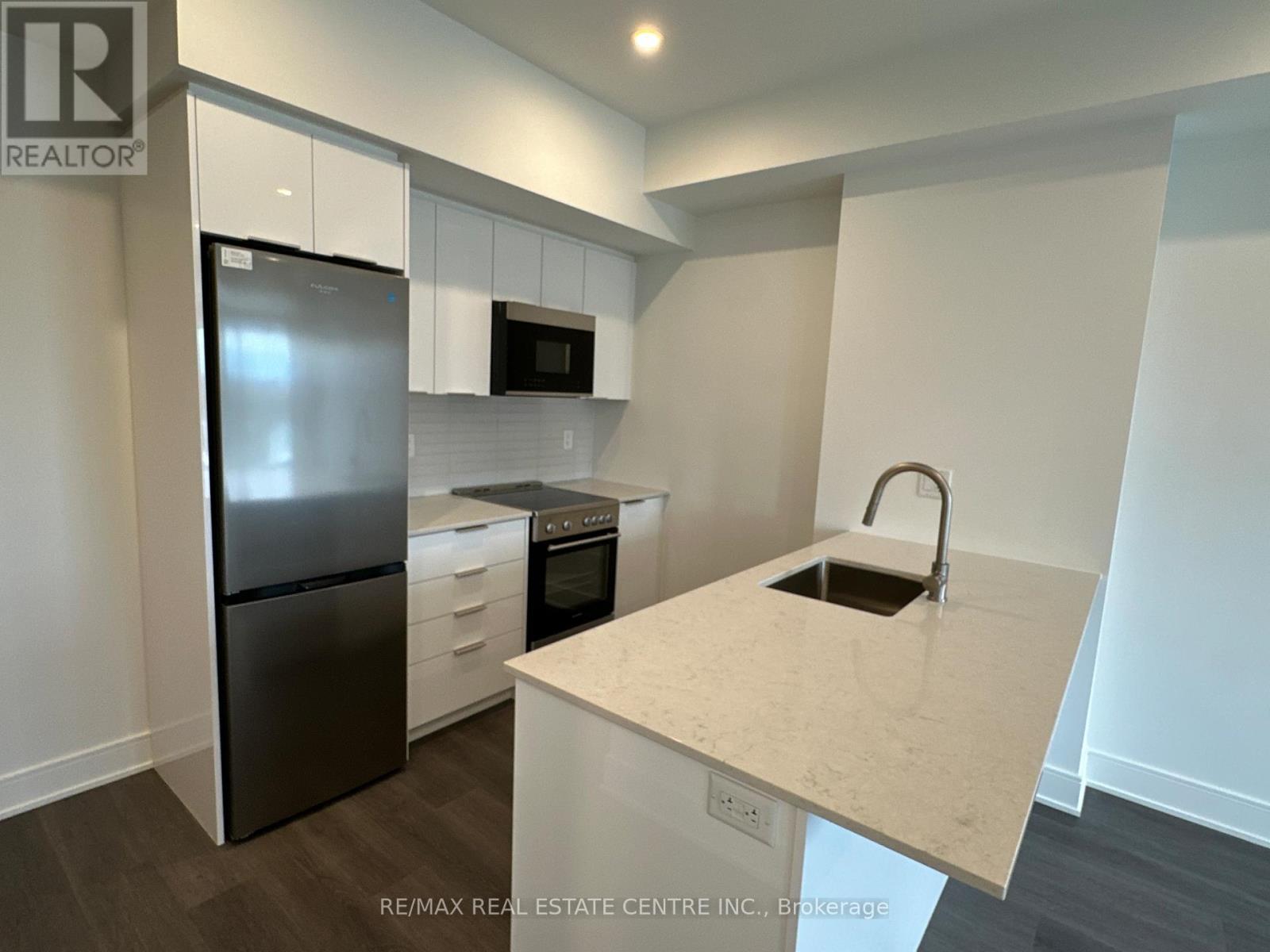 802 - 25 Wellington Street S, Kitchener, Ontario  N2G 0G5 - Photo 11 - X12548784