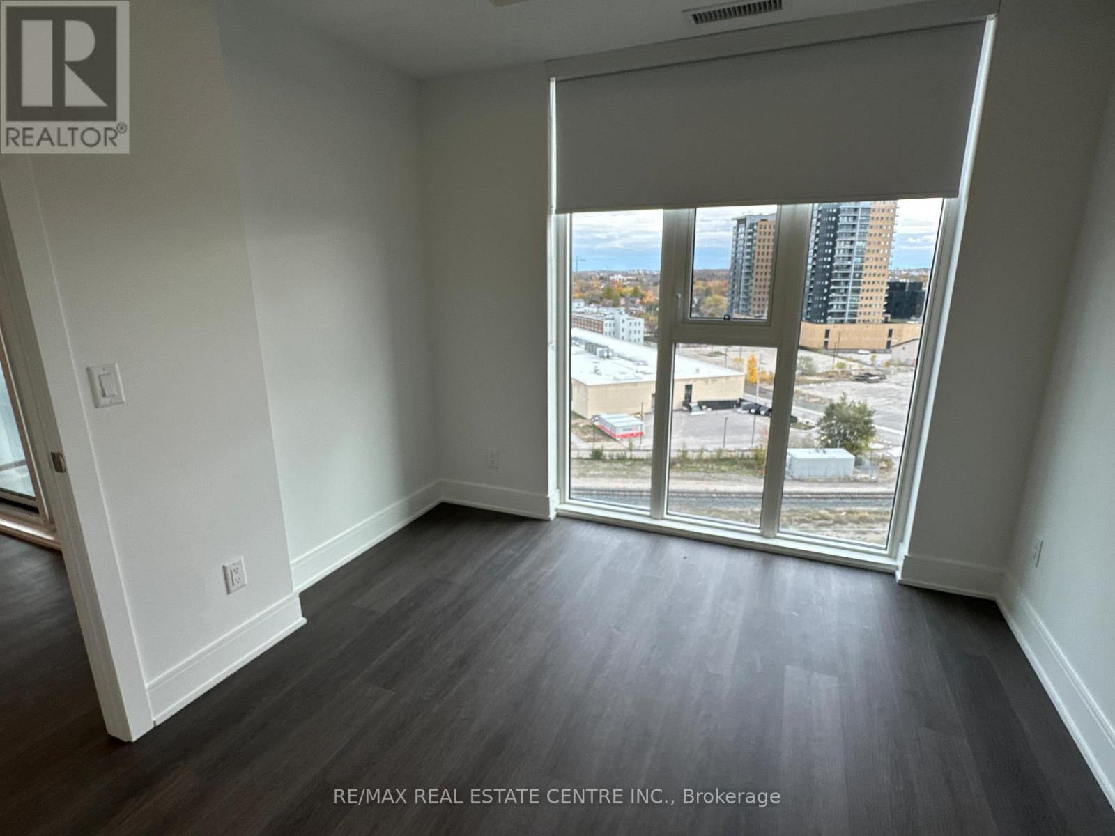 802 - 25 Wellington Street S, Kitchener, Ontario  N2G 0G5 - Photo 17 - X12548784