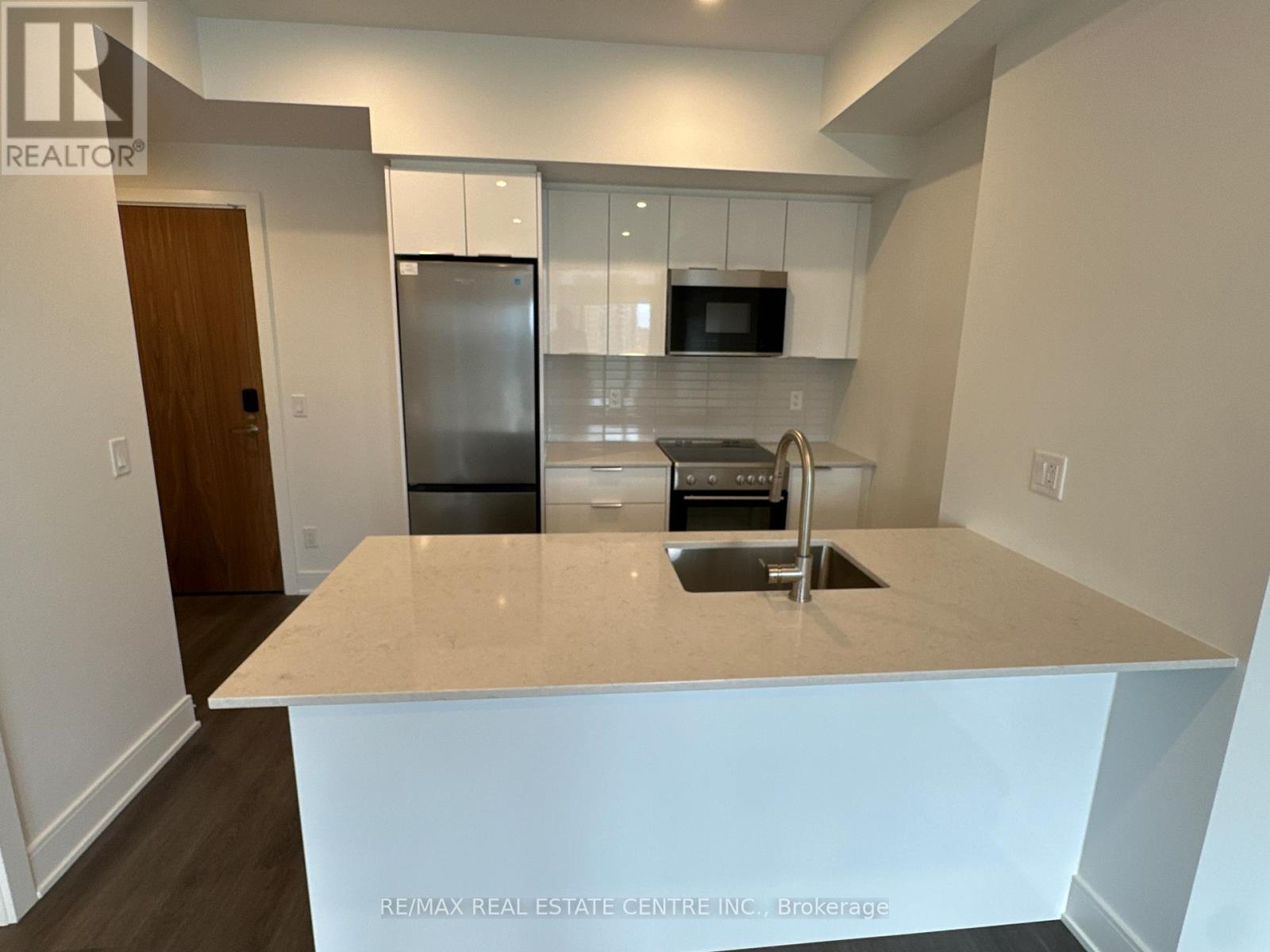 802 - 25 Wellington Street S, Kitchener, Ontario  N2G 0G5 - Photo 8 - X12548784