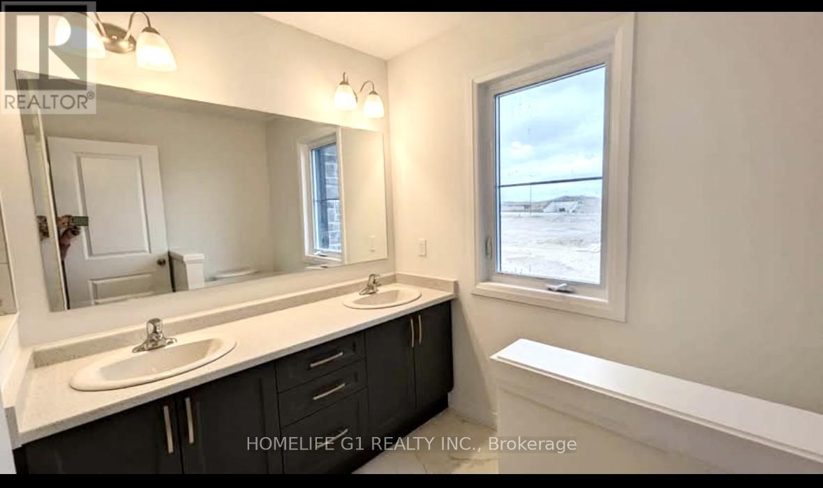 40 Sandstone Street, Cambridge, Ontario  N1S 0E5 - Photo 2 - X12548814