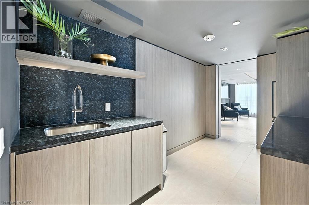 405 Dundas Street W Unit# Ph06, Oakville, Ontario  L6M 4M2 - Photo 31 - 40787977