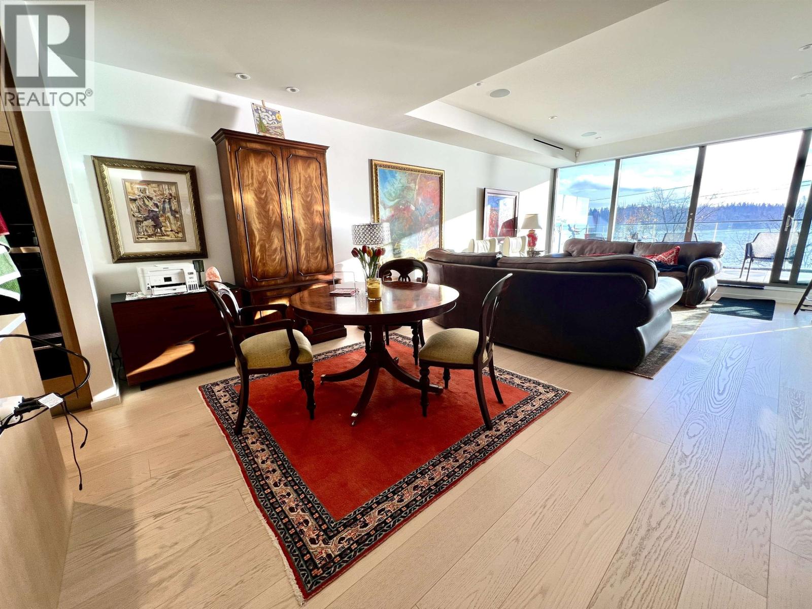 3xx 1327 Bellevue Avenue, West Vancouver, British Columbia  V7S 2P7 - Photo 3 - R3067708