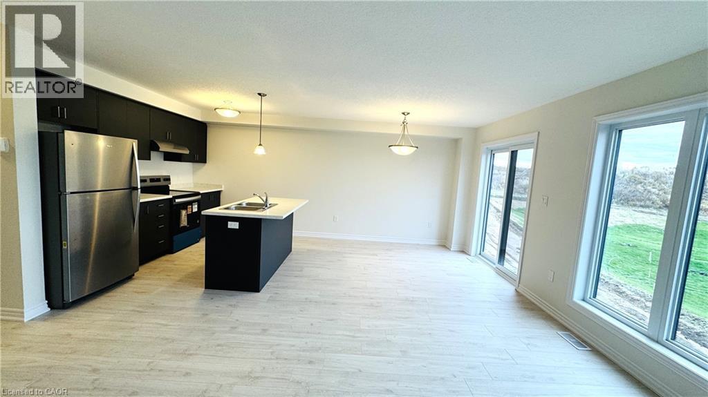 375 Benninger Drive, Kitchener, Ontario  N2E 0K1 - Photo 3 - 40788563