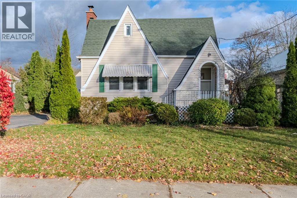 373 College Avenue, Simcoe, Ontario  N3Y 4G8 - Photo 2 - 40787807