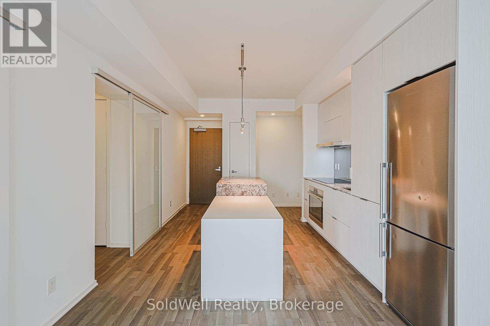 3312 - 1 Bloor Street E, Toronto, Ontario  M4W 0A8 - Photo 4 - C12548832