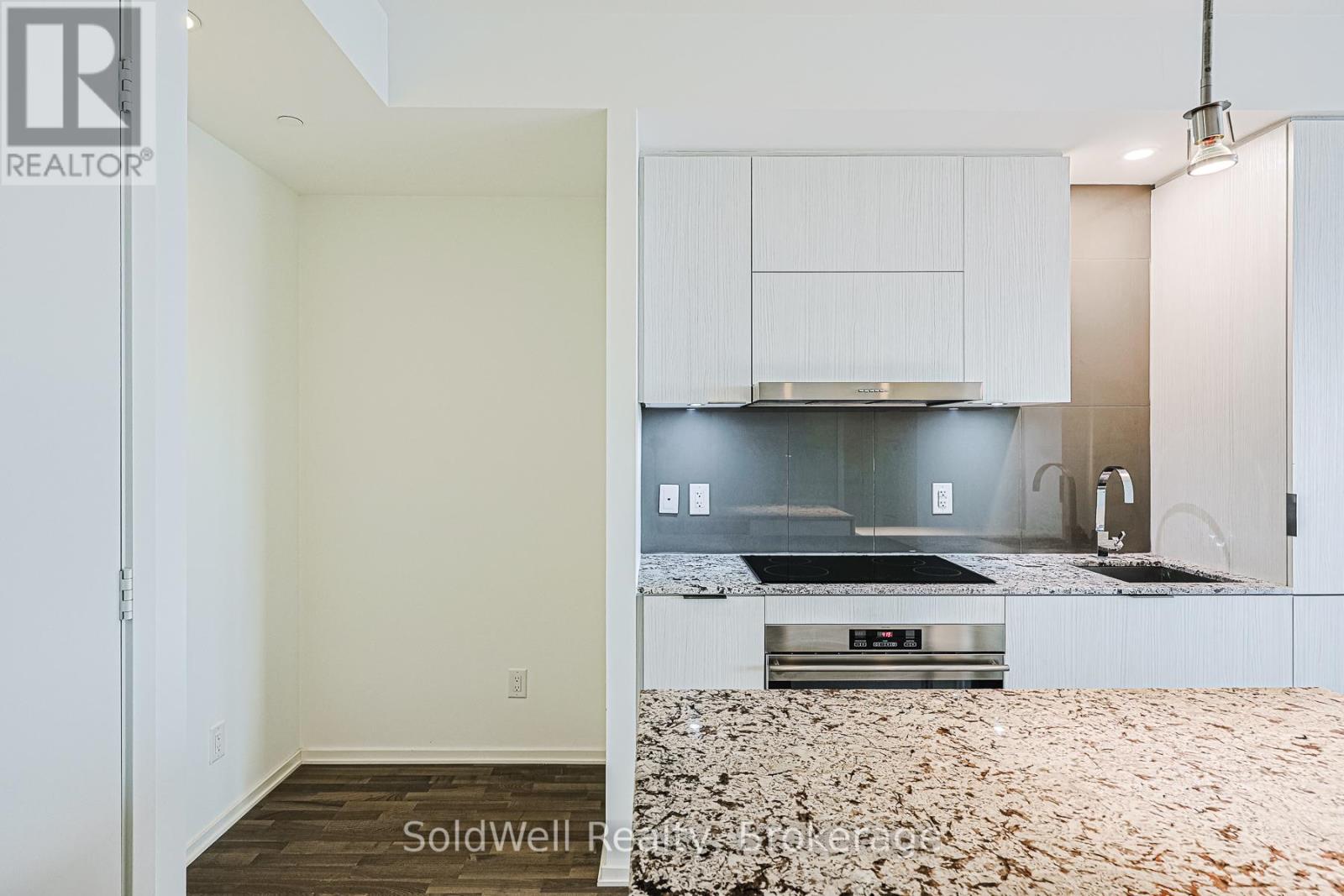 3312 - 1 Bloor Street E, Toronto, Ontario  M4W 0A8 - Photo 8 - C12548832