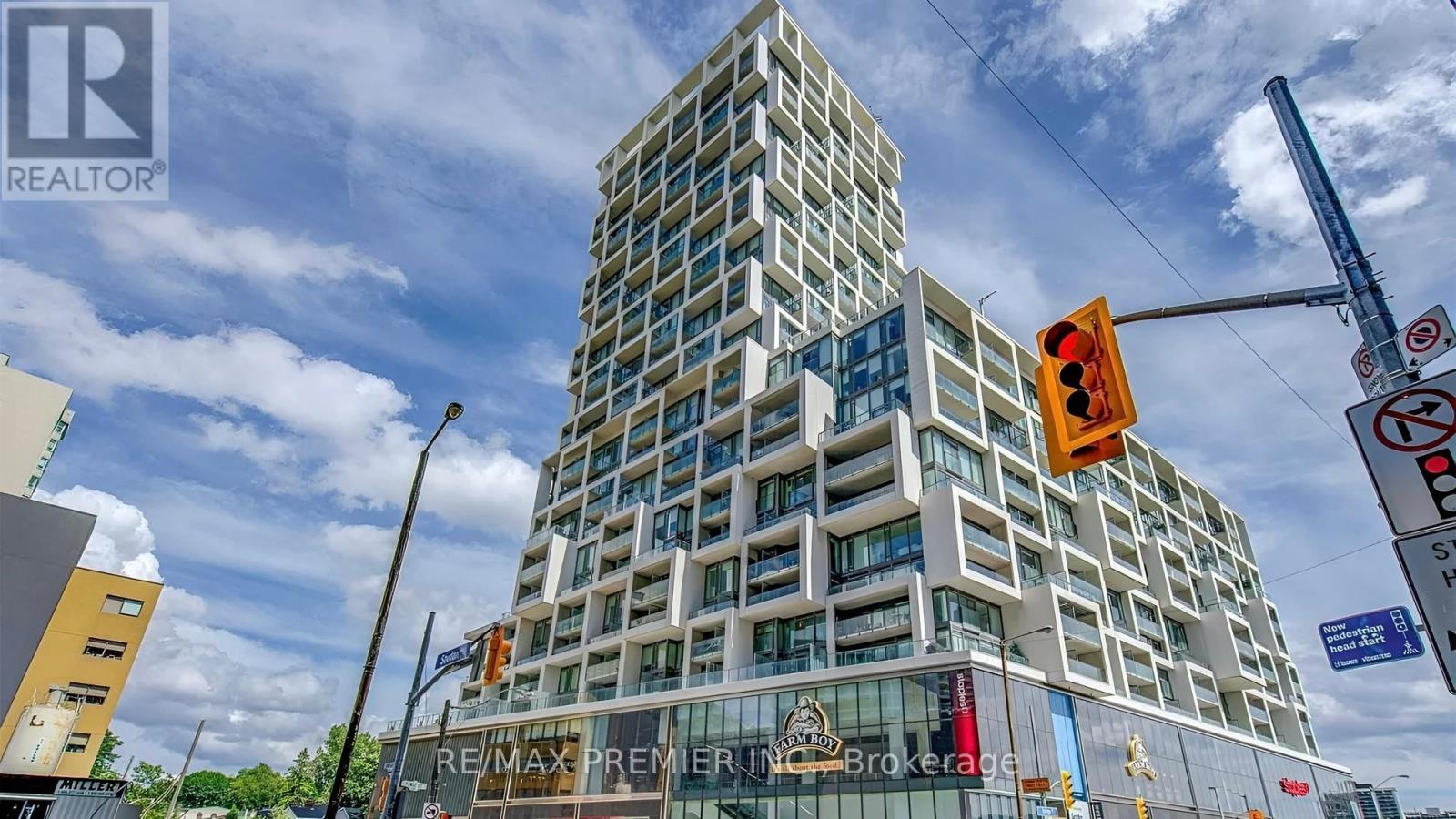 826 - 8 HILLSDALE AVENUE E, Toronto, Ontario