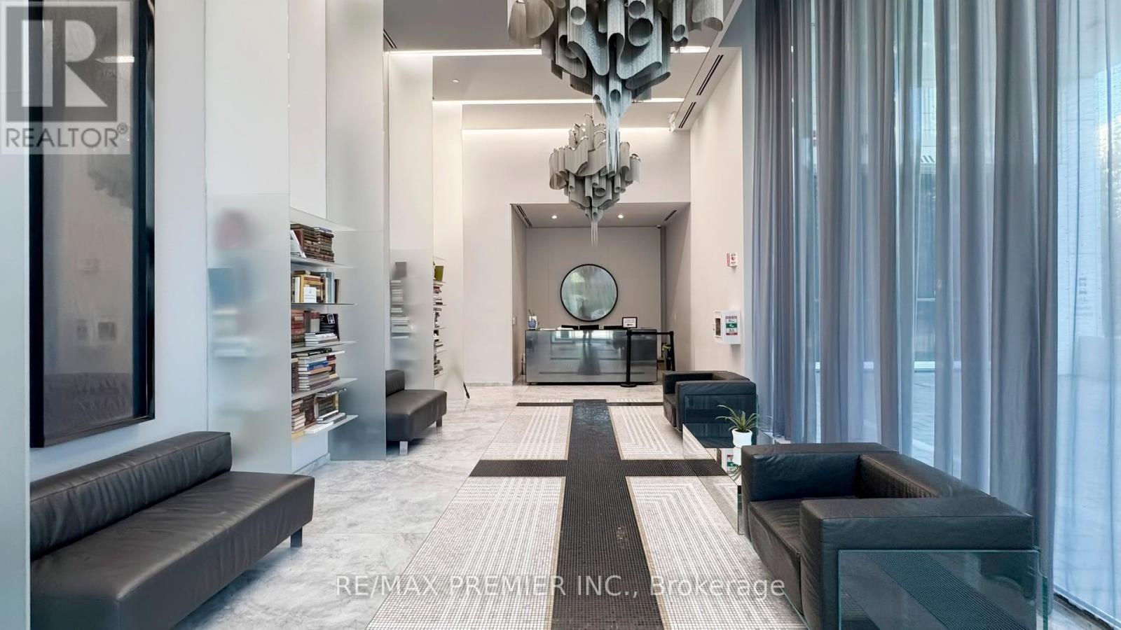 826 - 8 Hillsdale Avenue E, Toronto, Ontario  M4S 0B2 - Photo 4 - C12548850