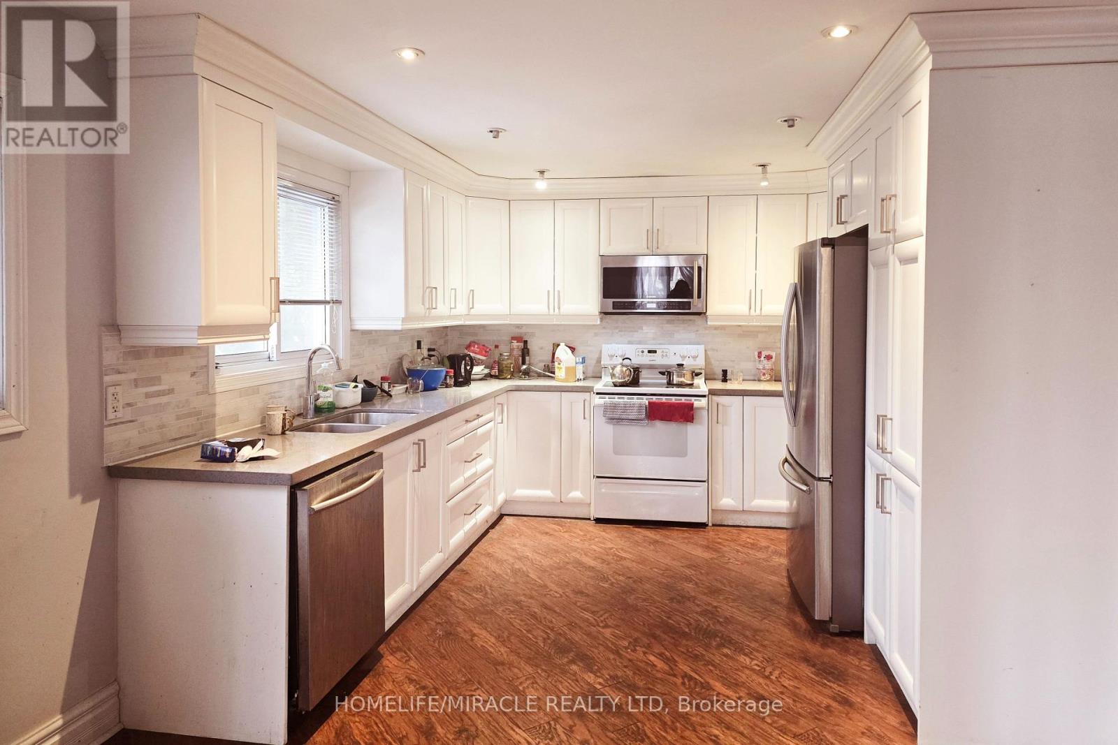 115 Codsell Avenue, Toronto, Ontario  M3H 3W3 - Photo 2 - C12548852