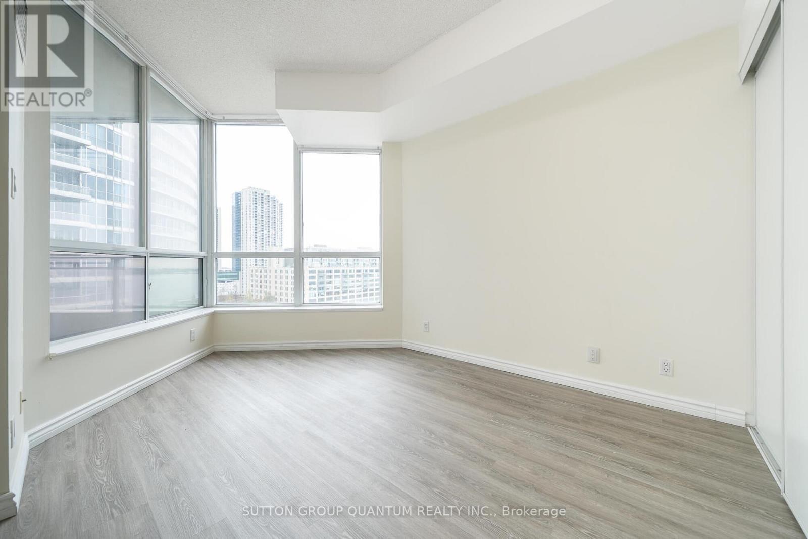 1205 - 228 Queens Quay W, Toronto, Ontario M5J 2X1 - Photo 13 - C12520838