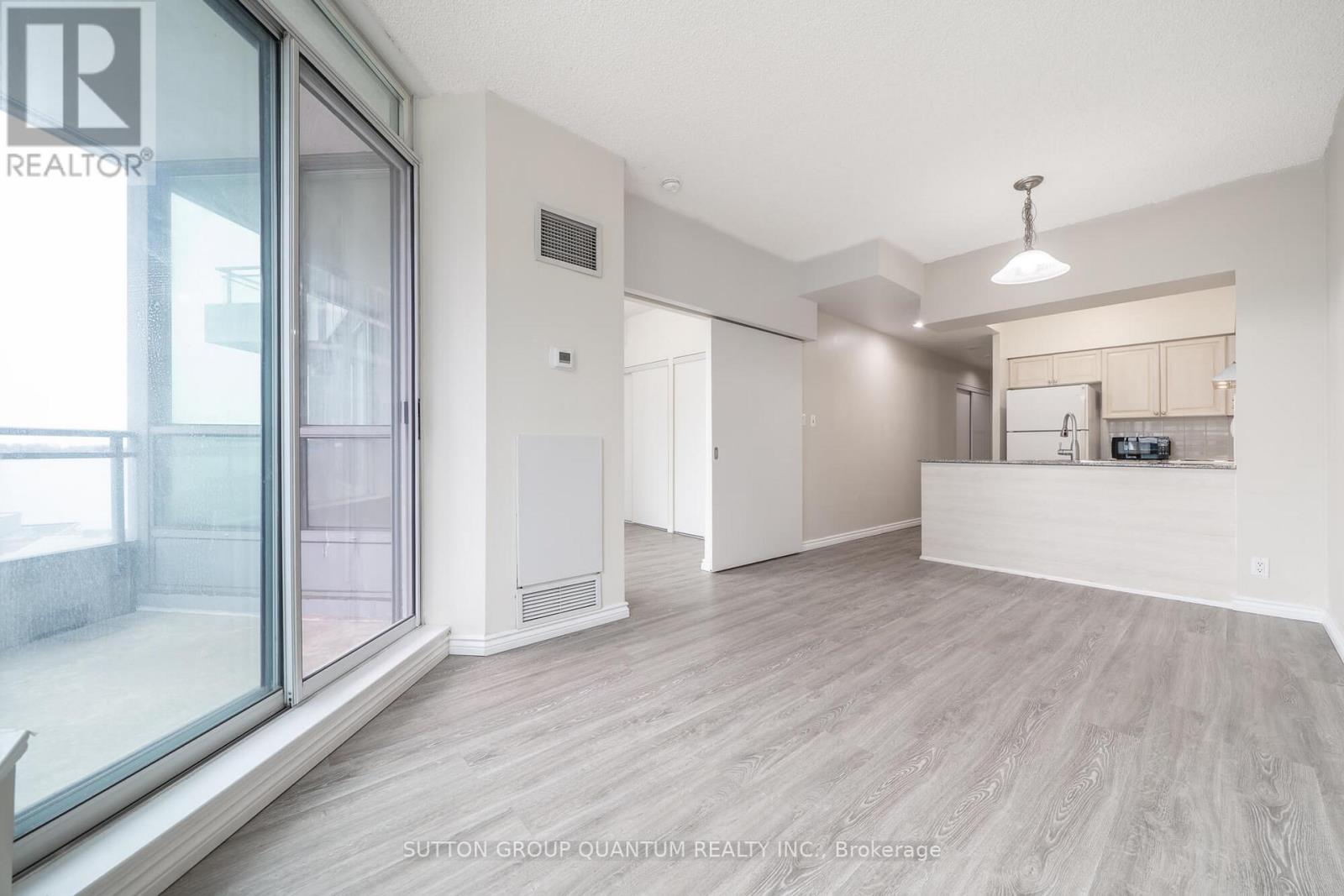 1205 - 228 Queens Quay W, Toronto, Ontario M5J 2X1 - Photo 12 - C12520838