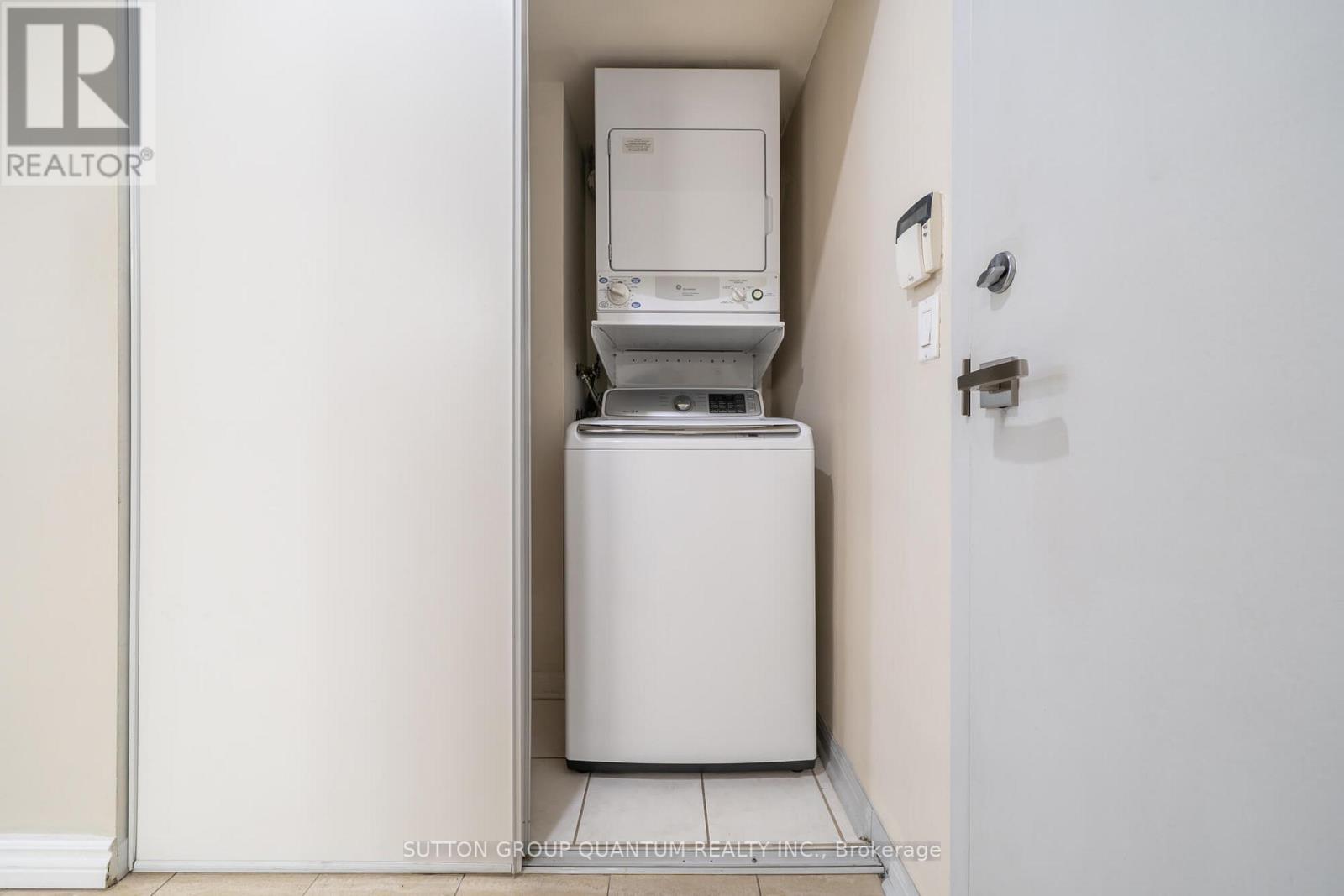 1205 - 228 Queens Quay W, Toronto, Ontario M5J 2X1 - Photo 18 - C12520838