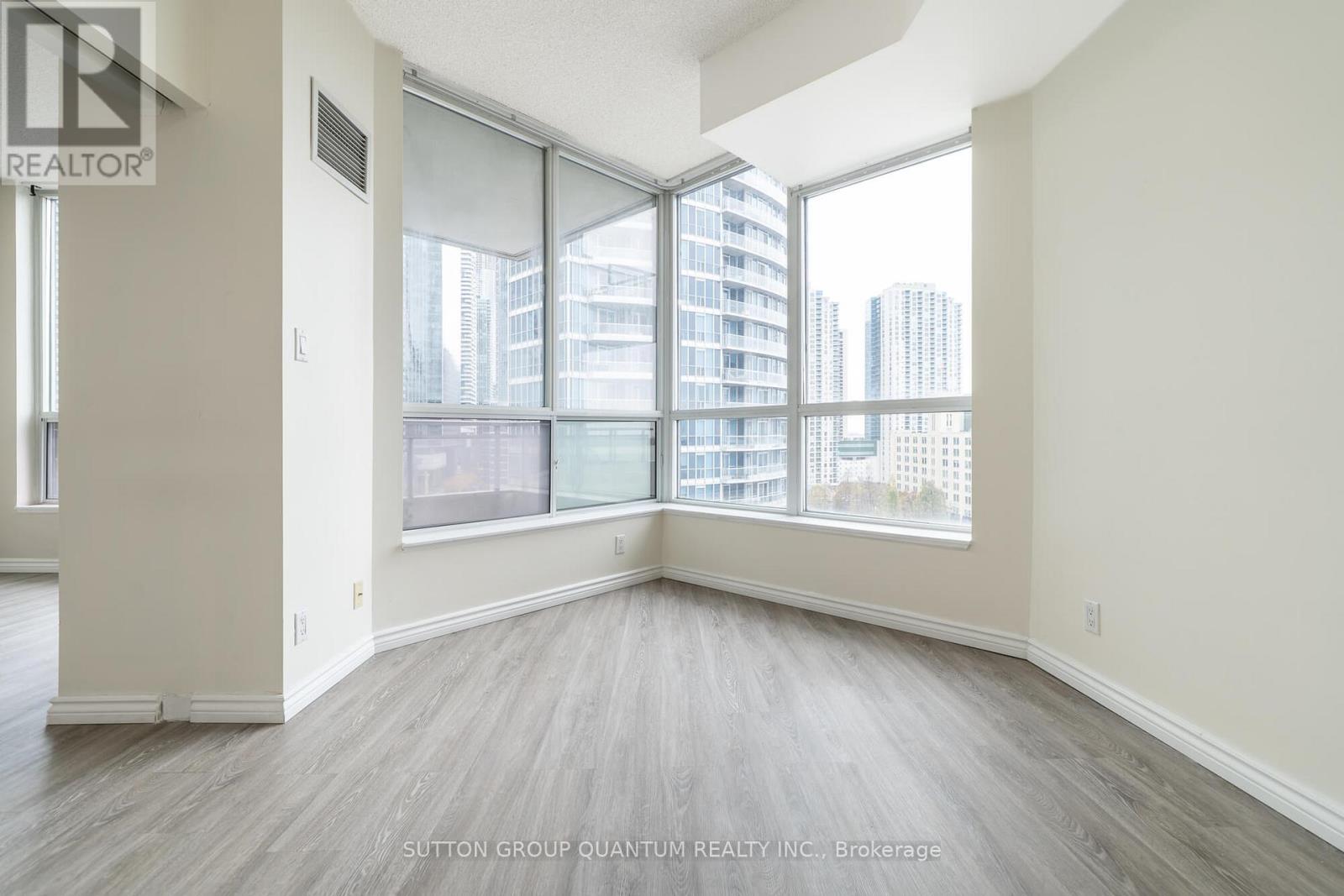 1205 - 228 Queens Quay W, Toronto, Ontario M5J 2X1 - Photo 15 - C12520838