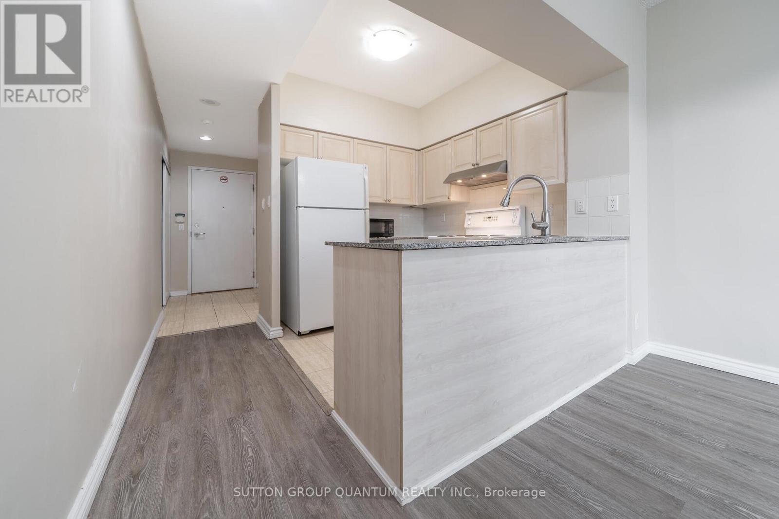 1205 - 228 Queens Quay W, Toronto, Ontario M5J 2X1 - Photo 3 - C12520838