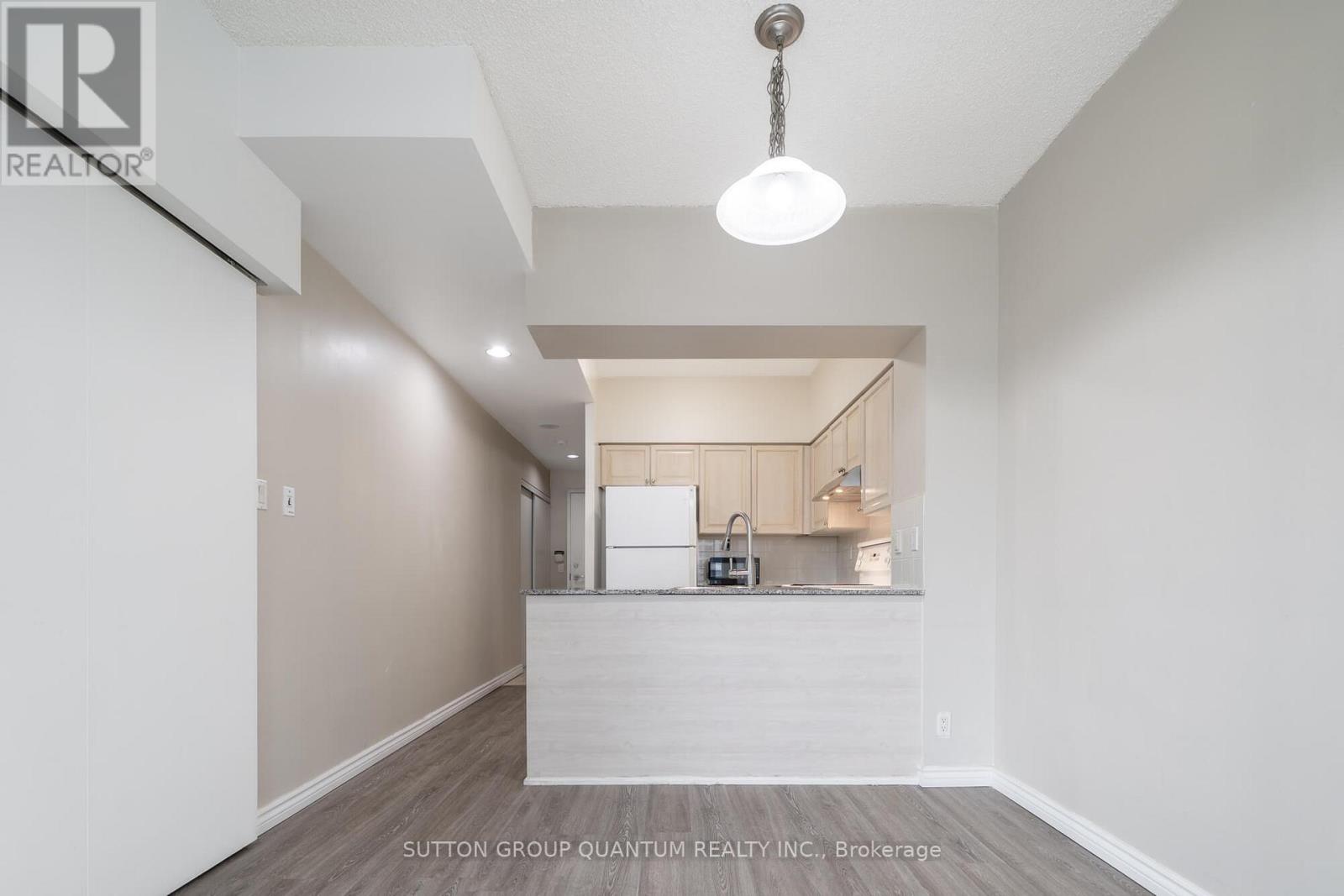 1205 - 228 Queens Quay W, Toronto, Ontario M5J 2X1 - Photo 4 - C12520838