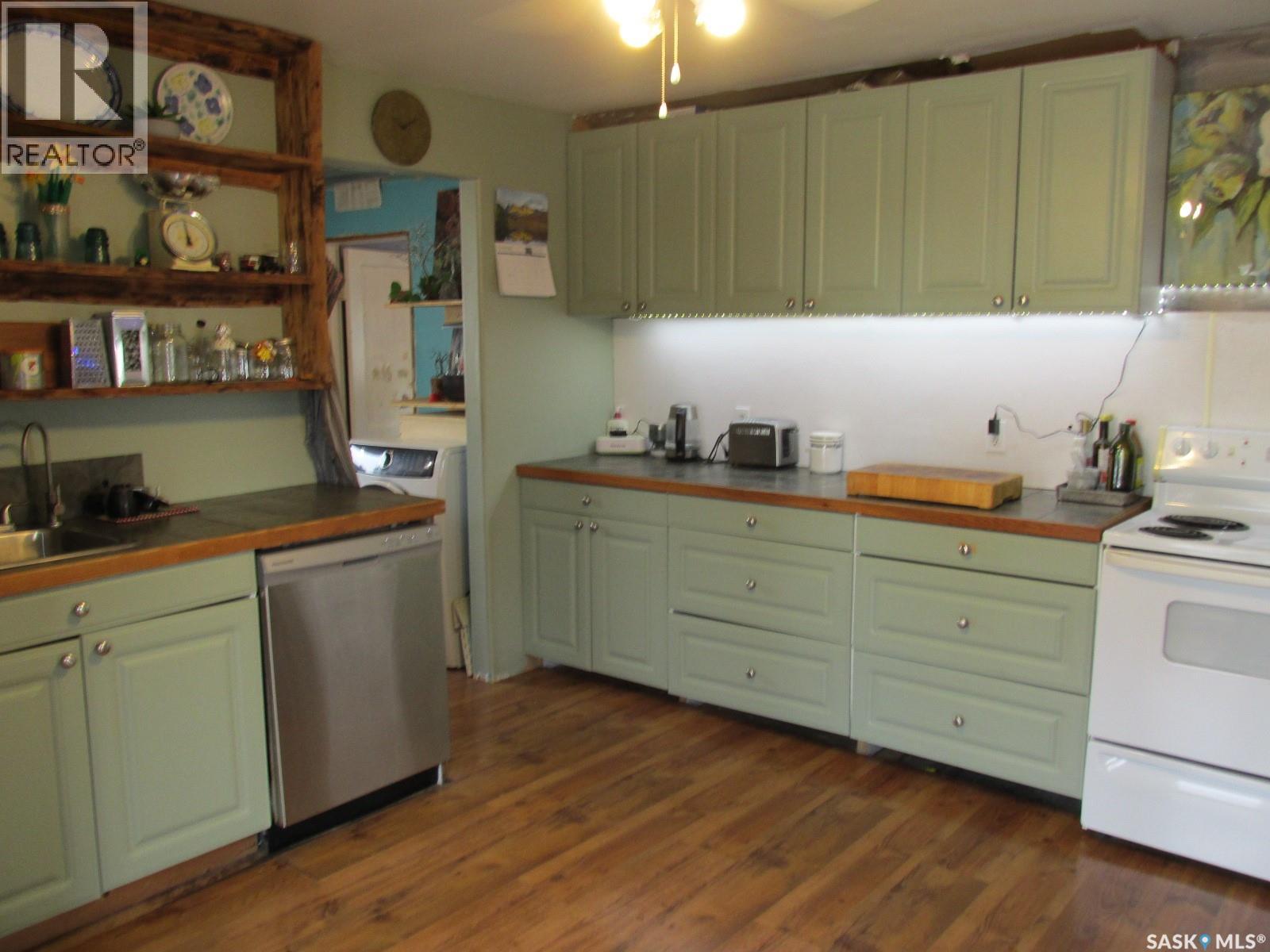 4 Railway Avenue, Aylsham, Saskatchewan  S0E 0C0 - Photo 6 - SK023847