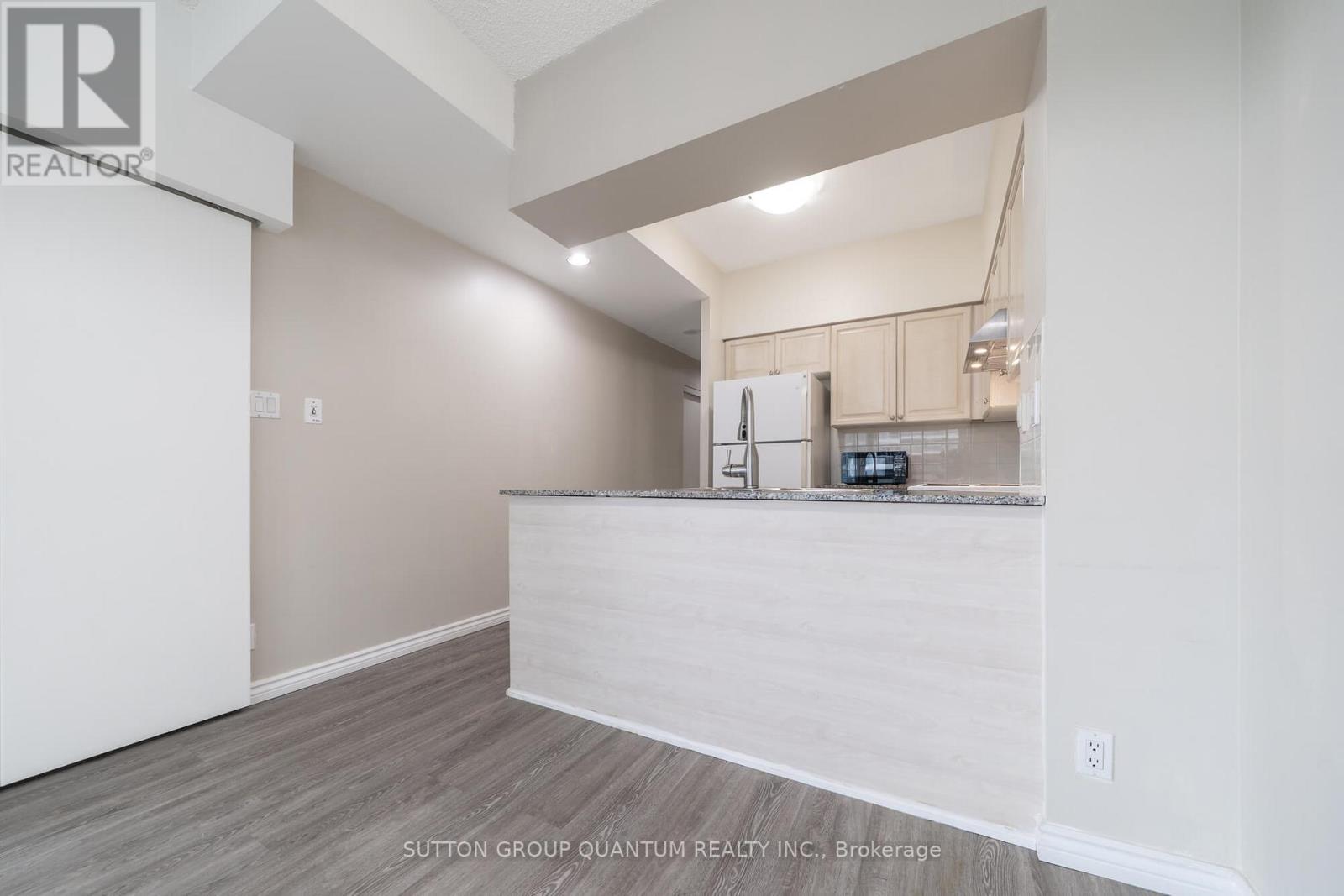 1205 - 228 Queens Quay W, Toronto, Ontario M5J 2X1 - Photo 5 - C12520838