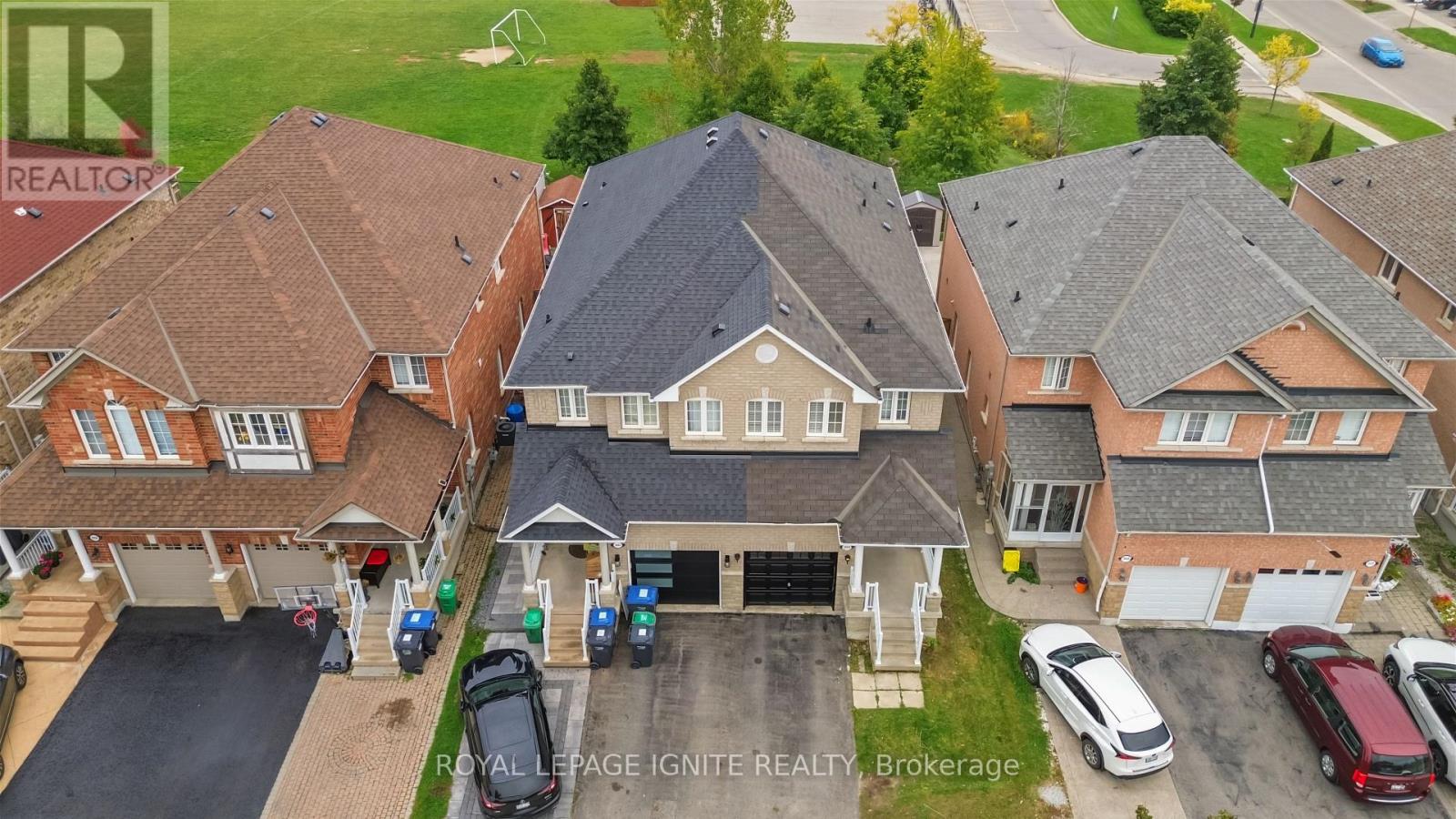 3664 Bala Drive, Mississauga, Ontario  L5M 7N1 - Photo 2 - W12470184