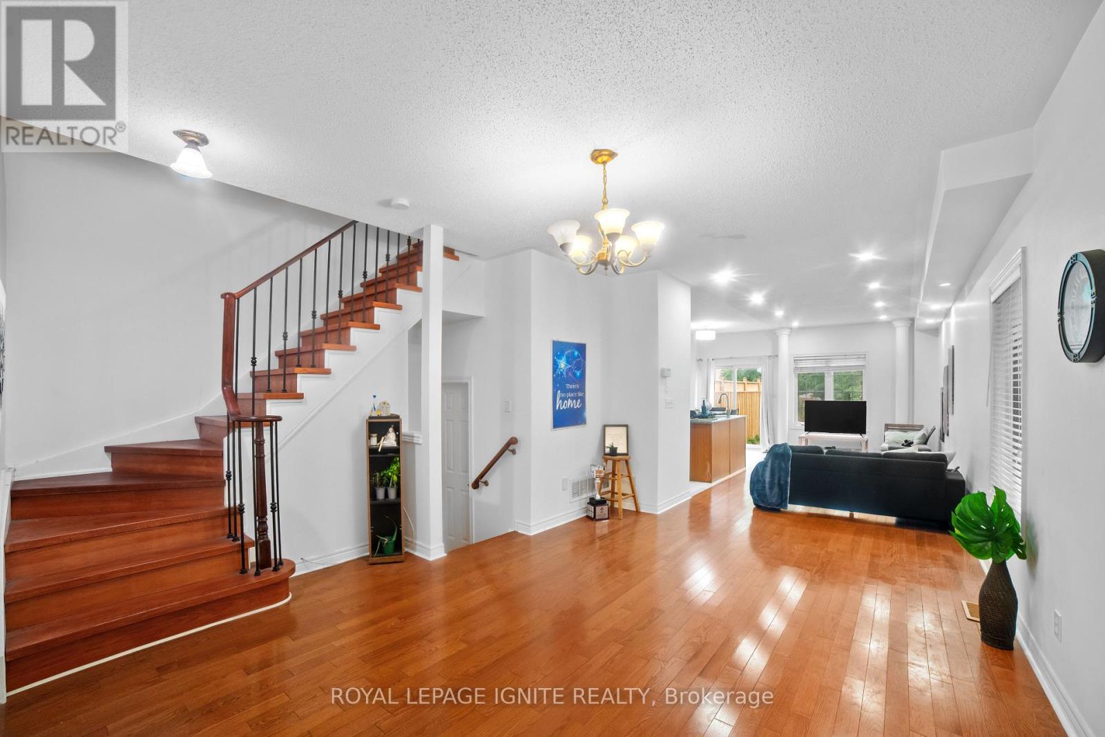 3664 Bala Drive, Mississauga, Ontario  L5M 7N1 - Photo 22 - W12470184