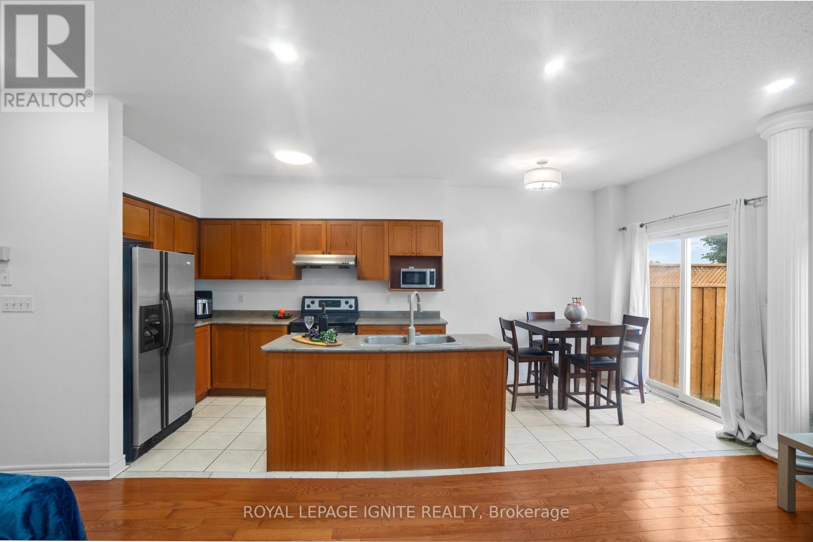 3664 Bala Drive, Mississauga, Ontario  L5M 7N1 - Photo 17 - W12470184