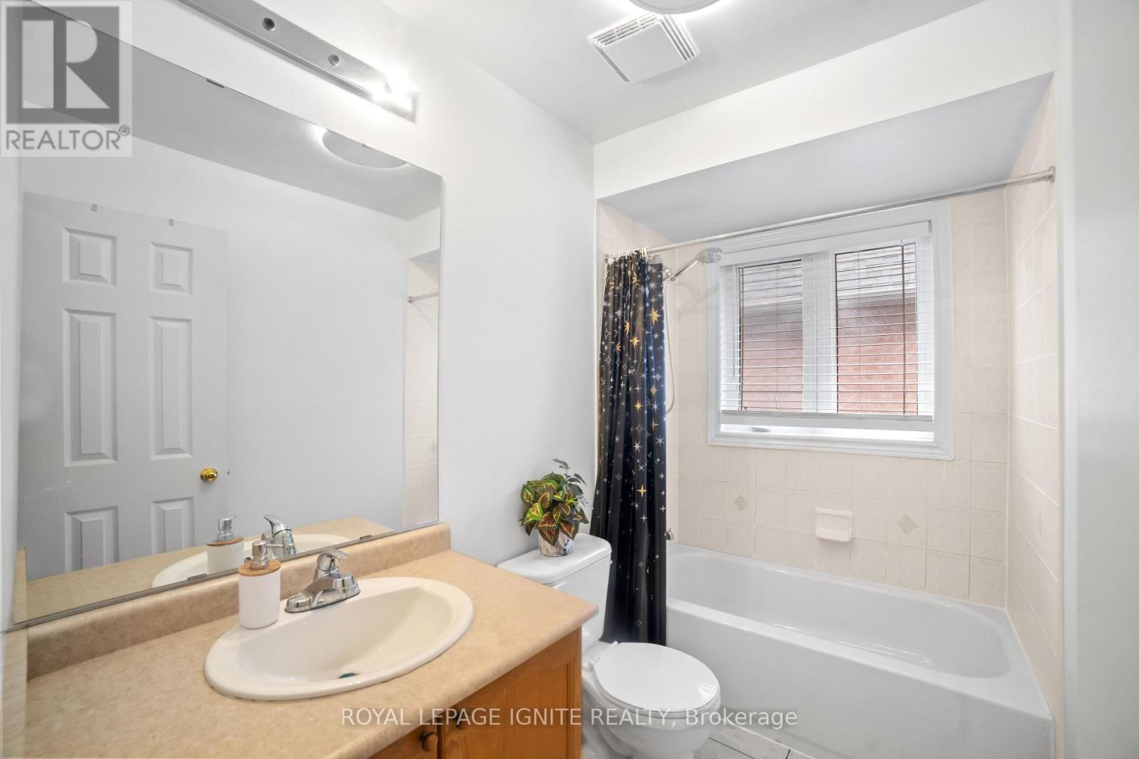 3664 Bala Drive, Mississauga, Ontario  L5M 7N1 - Photo 37 - W12470184