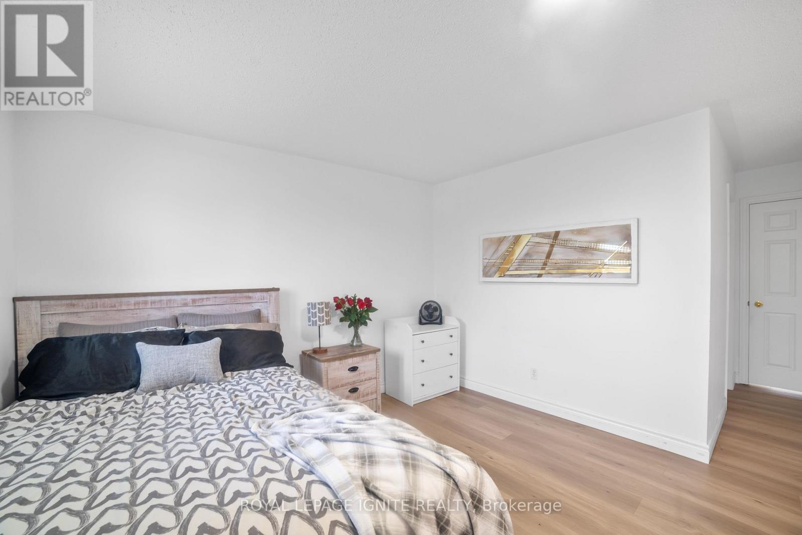 3664 Bala Drive, Mississauga, Ontario  L5M 7N1 - Photo 44 - W12470184