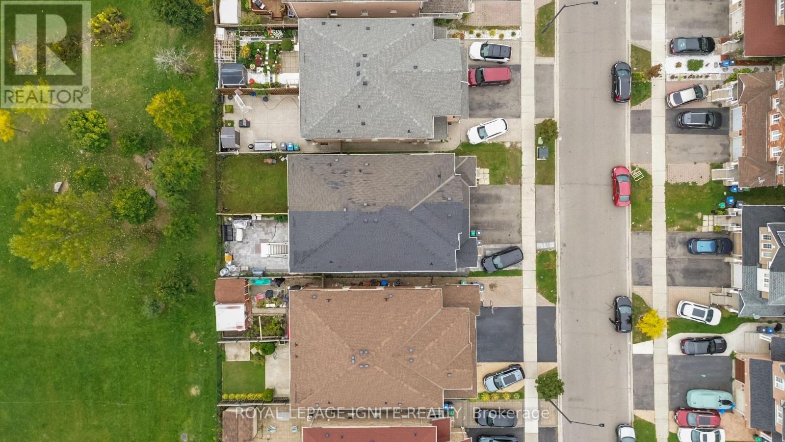 3664 Bala Drive, Mississauga, Ontario  L5M 7N1 - Photo 5 - W12470184