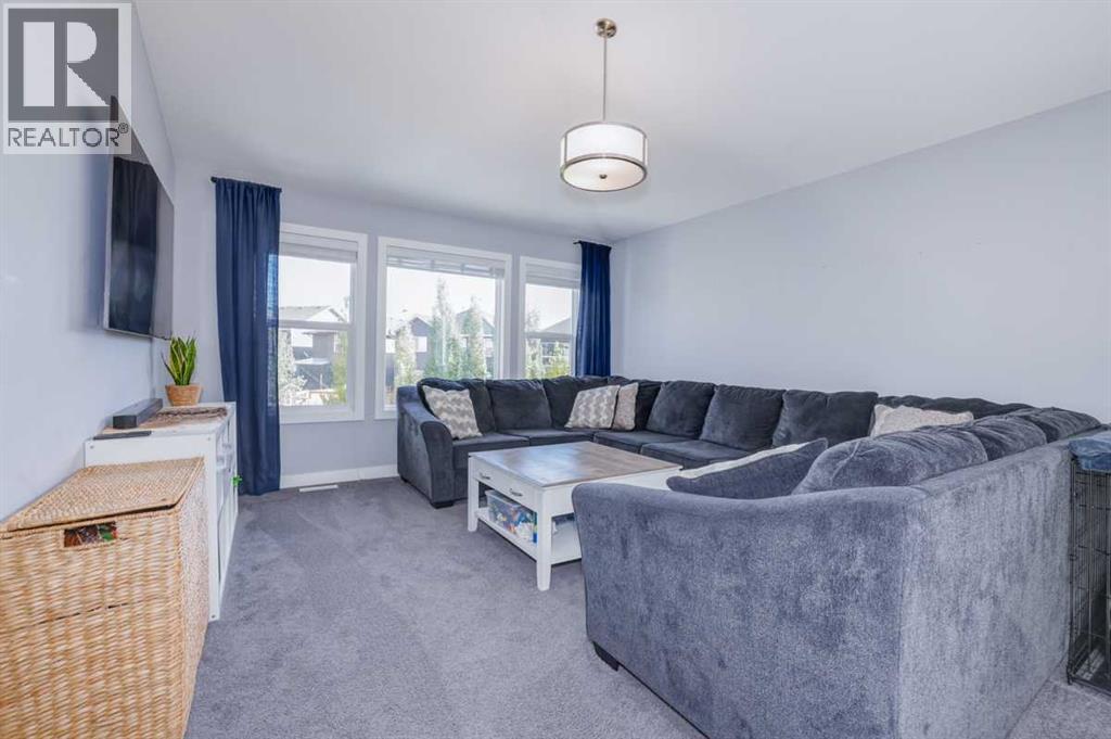 24 Mount Rae Terrace, Okotoks, Alberta  T1S 0M6 - Photo 18 - A2265574