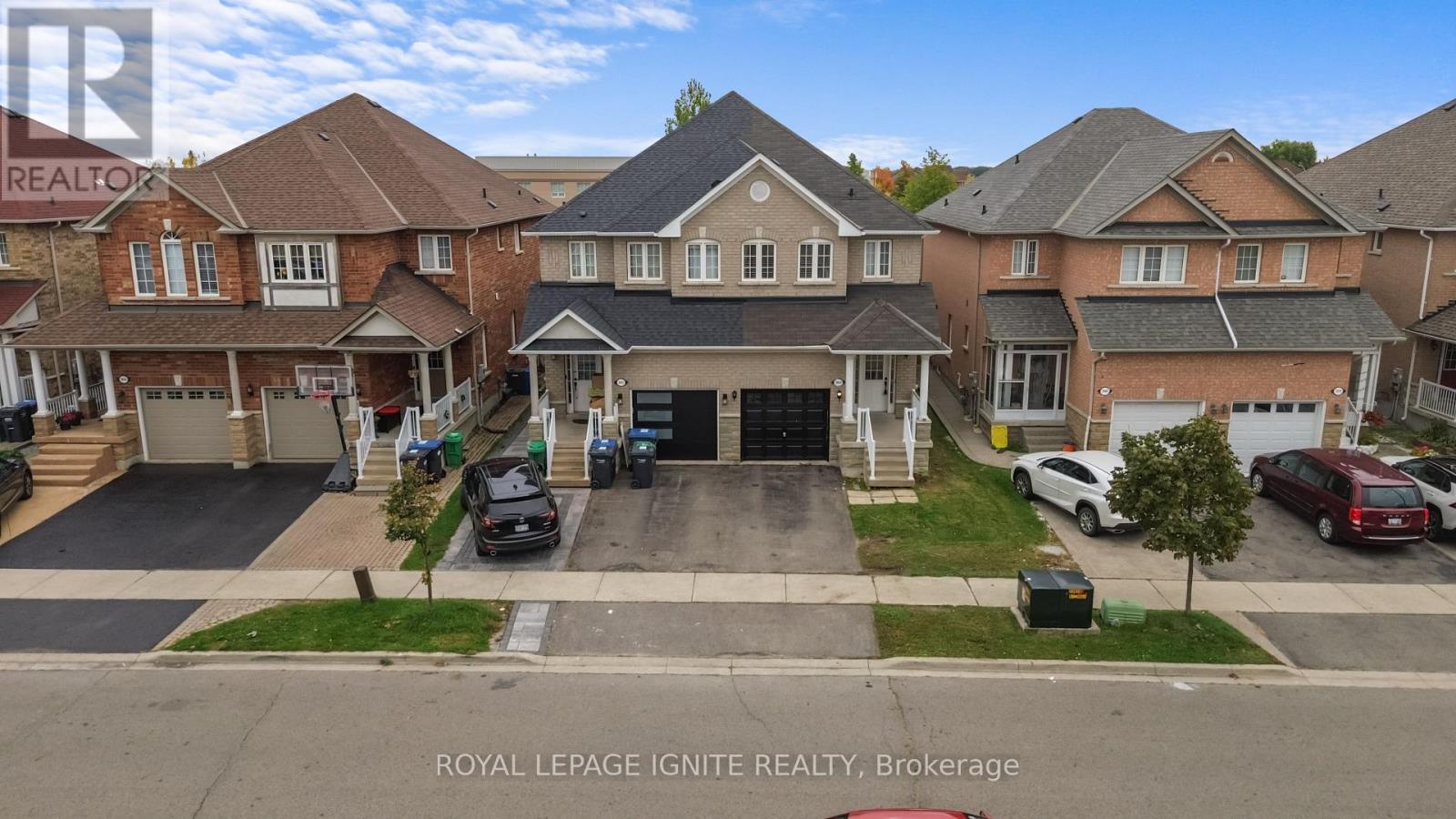 3664 Bala Drive, Mississauga, Ontario  L5M 7N1 - Photo 6 - W12470184