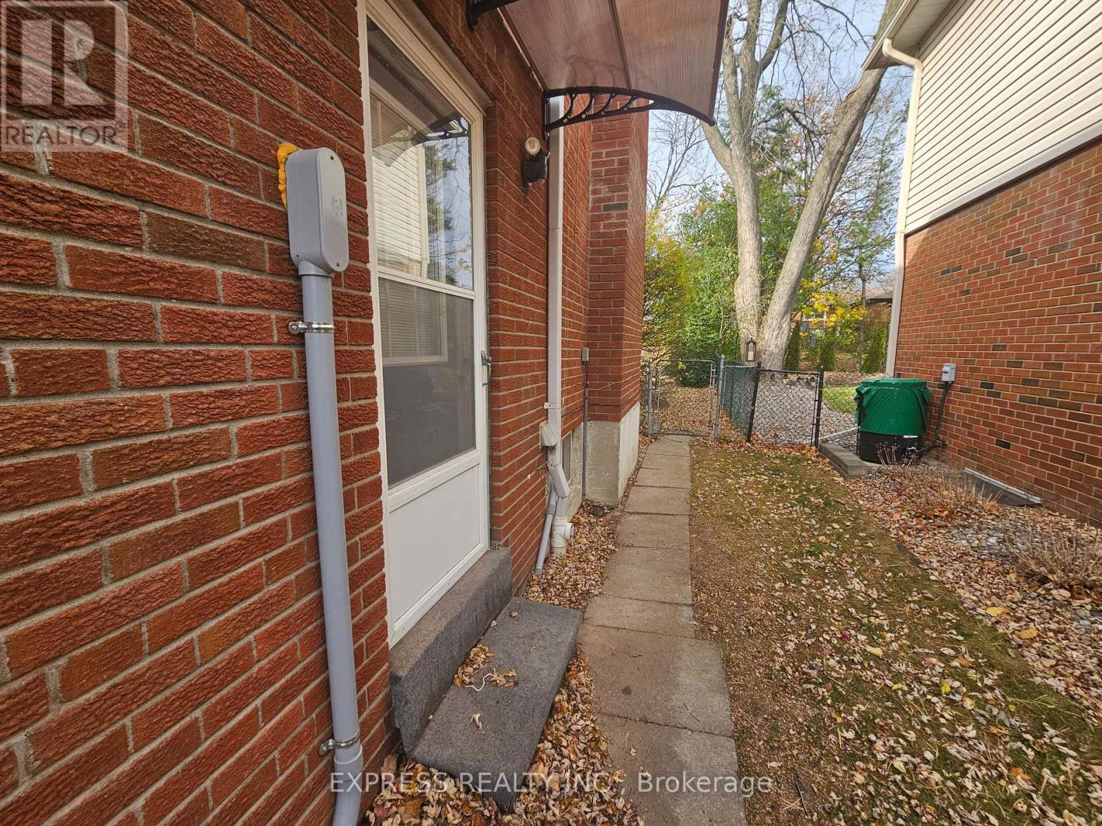 Basement - 24 Darcy Magee Crescent, Toronto, Ontario  M1C 2T5 - Photo 22 - E12548828