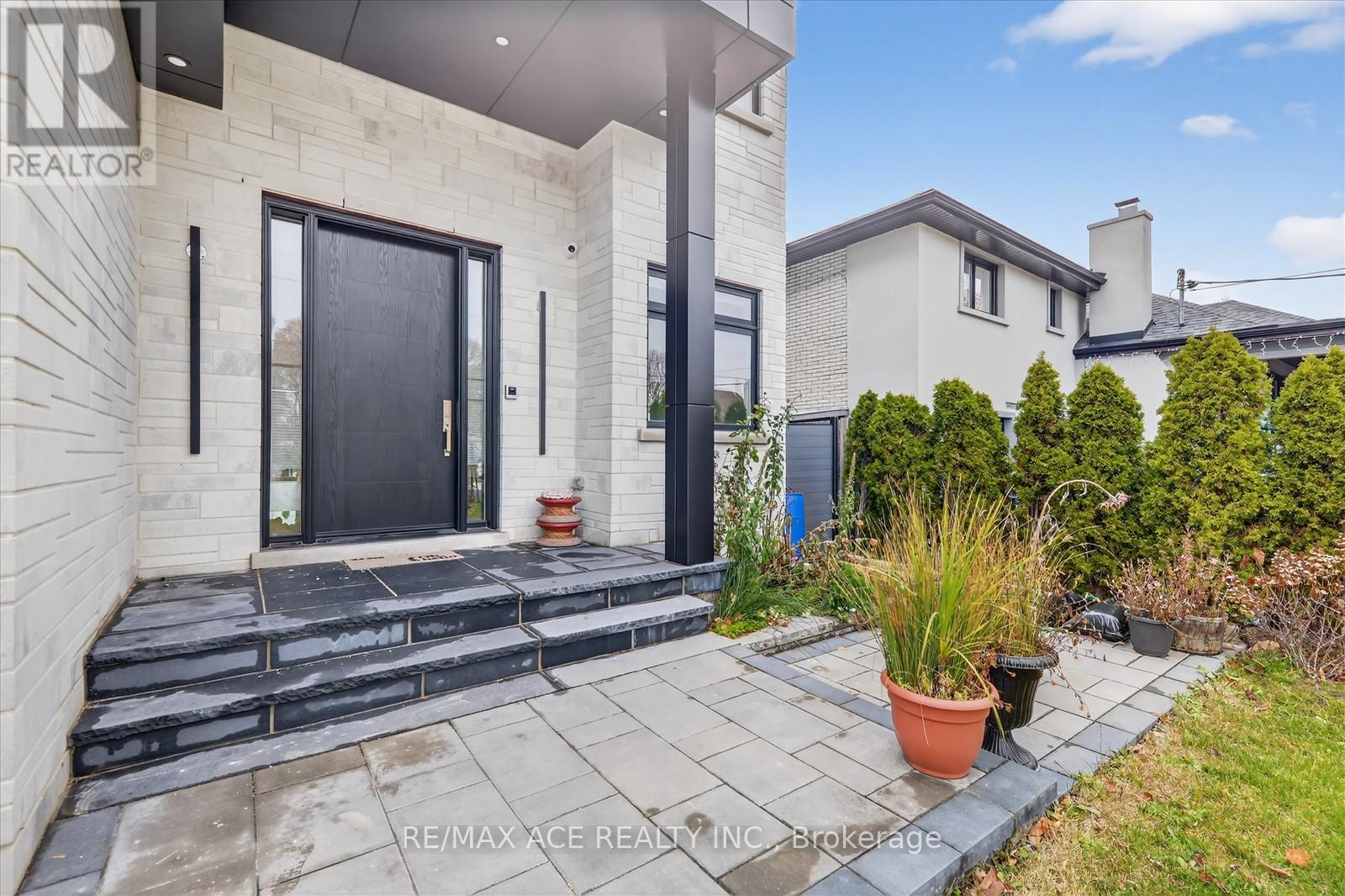 34 Andrew Avenue, Toronto, Ontario  M1M 3H2 - Photo 7 - E12548858